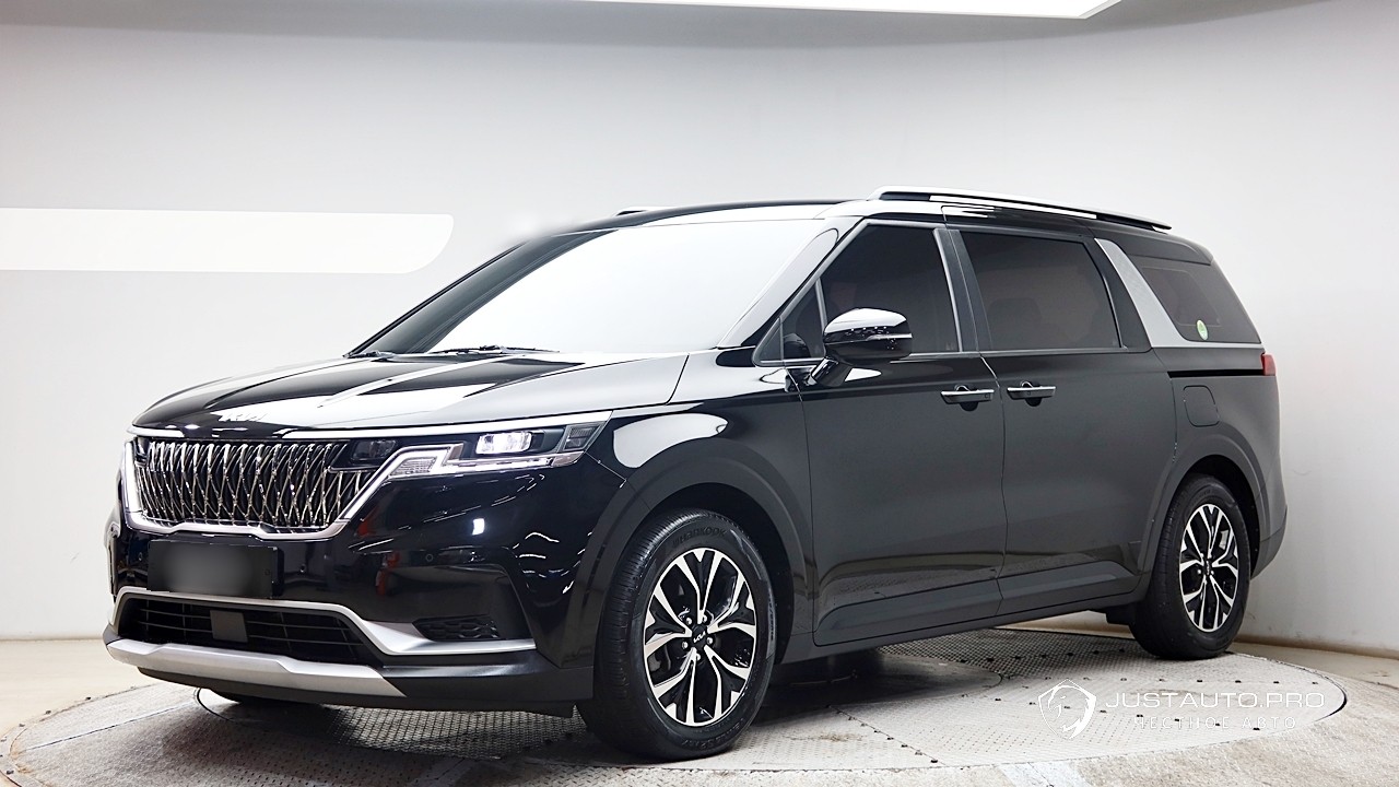 Автомобиль Kia Canival