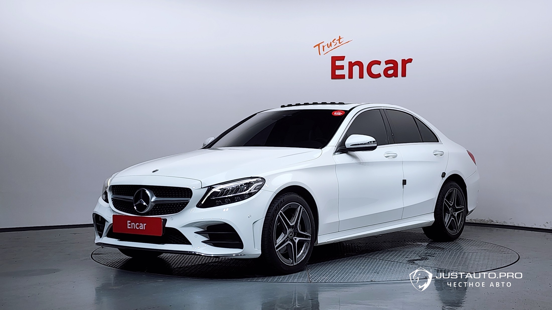 Автомобиль Mercedes-Benz C-Class