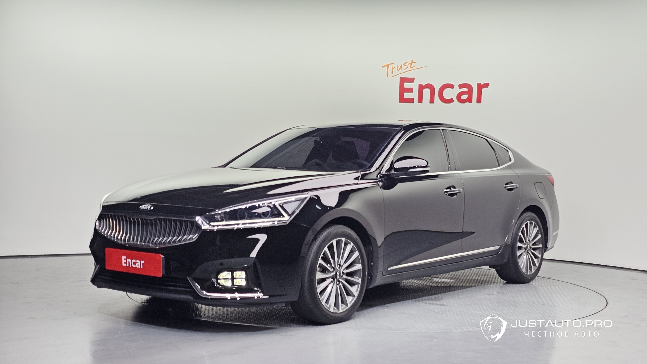 Автомобиль Kia K7