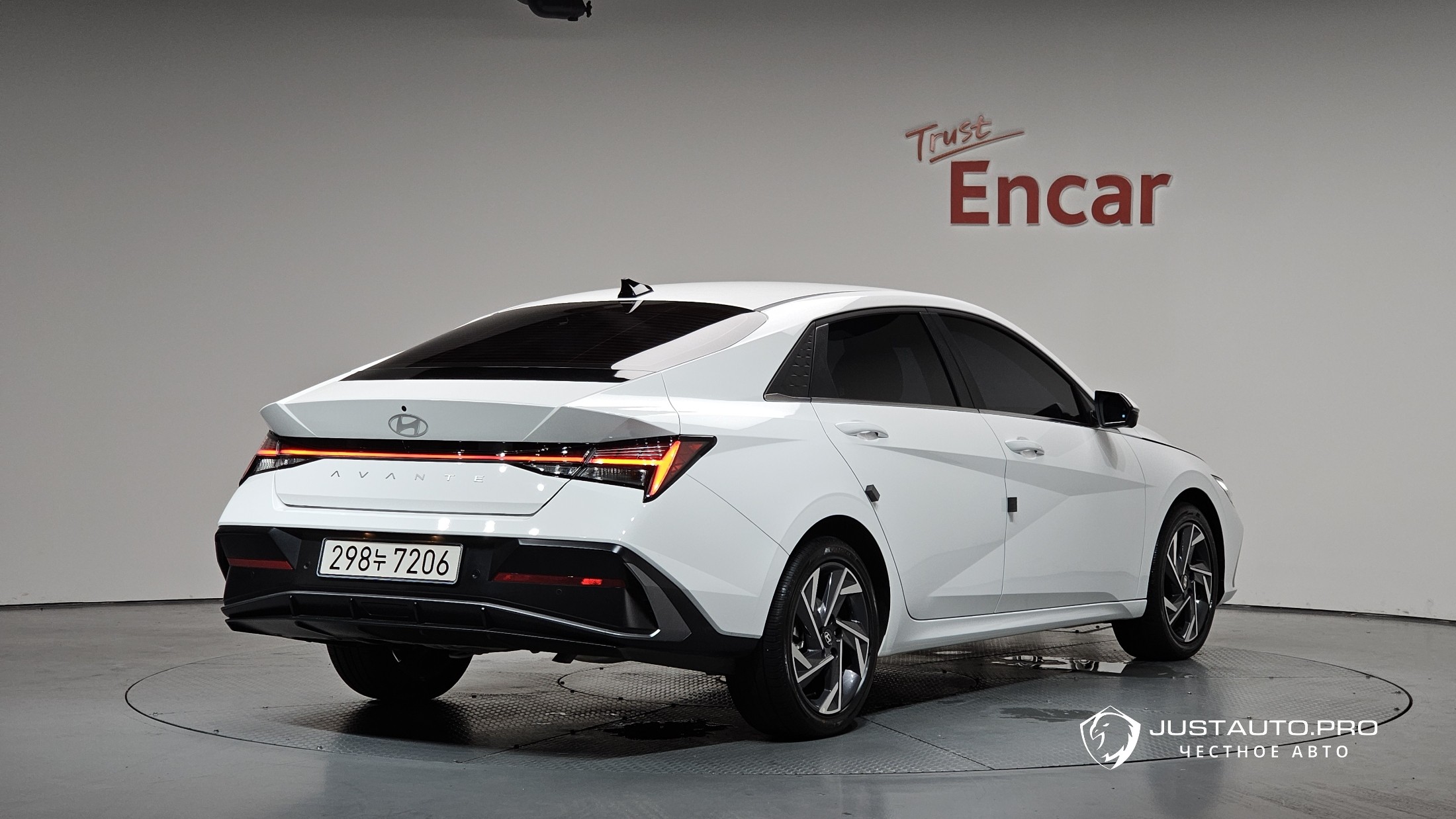 Автомобиль Hyundai AVANTE