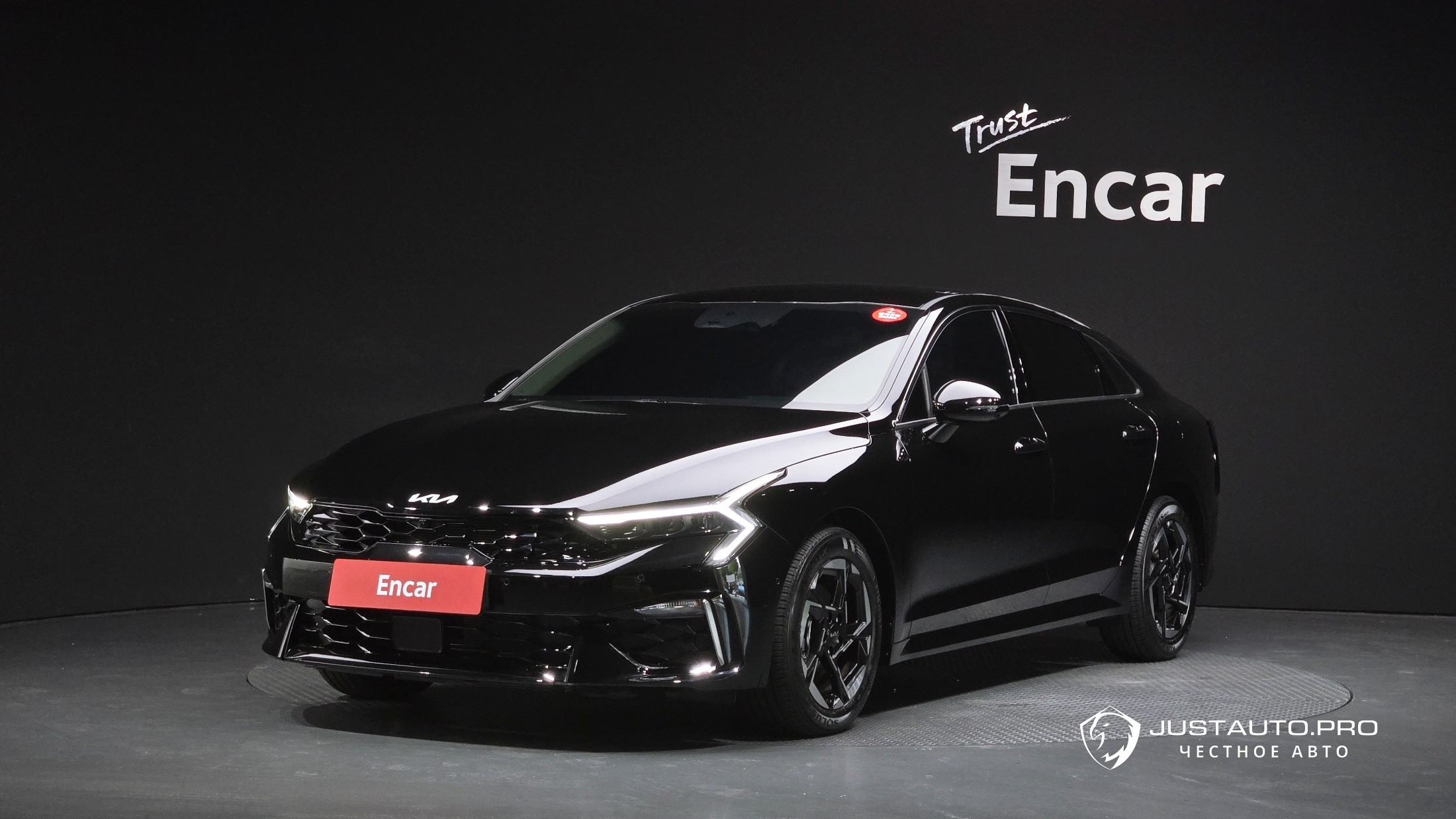 Автомобиль Kia K5