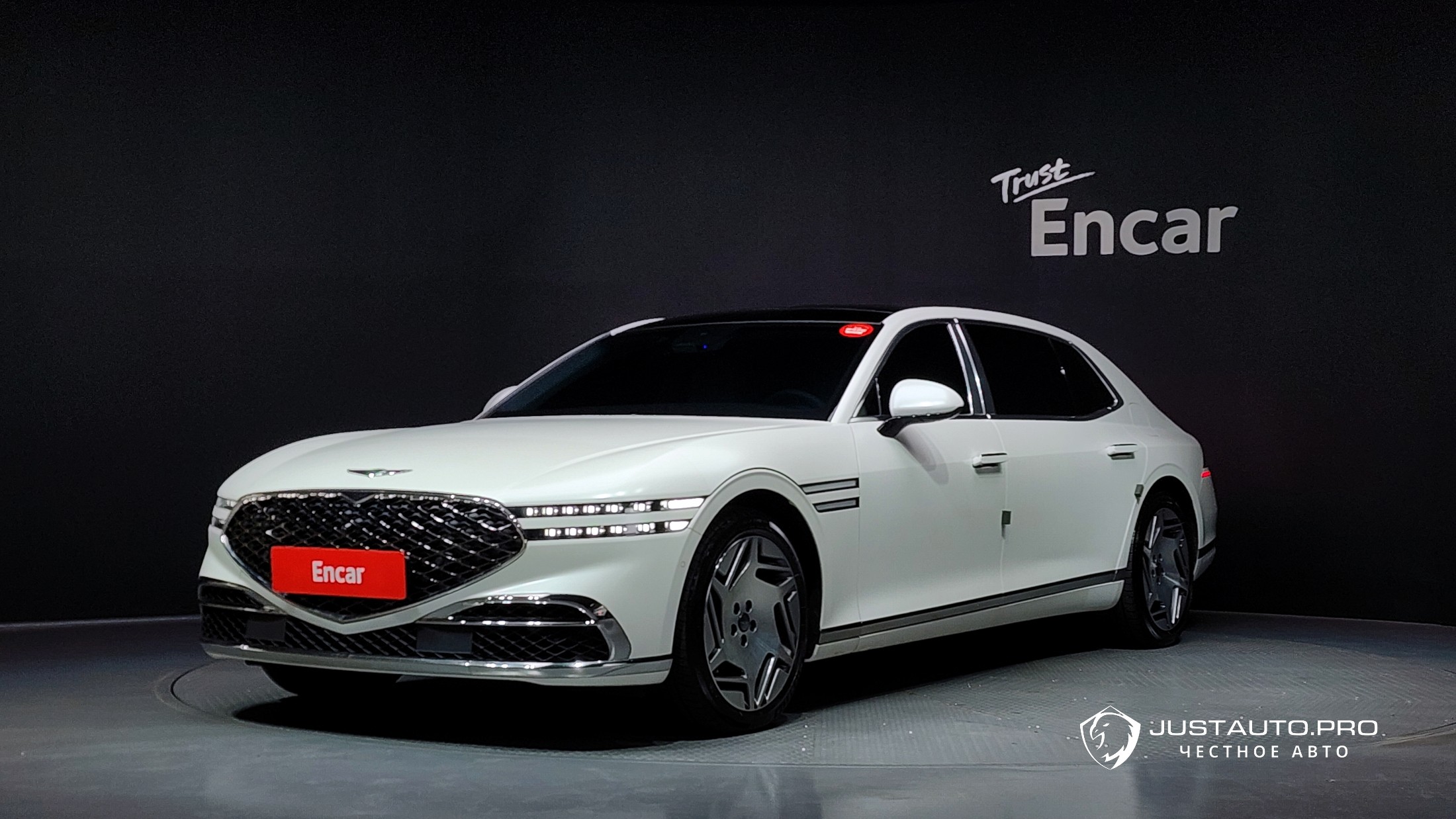 Автомобиль Genesis G90