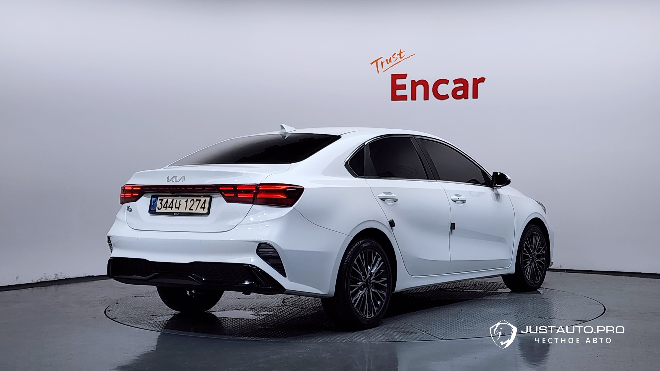Автомобиль Kia K3