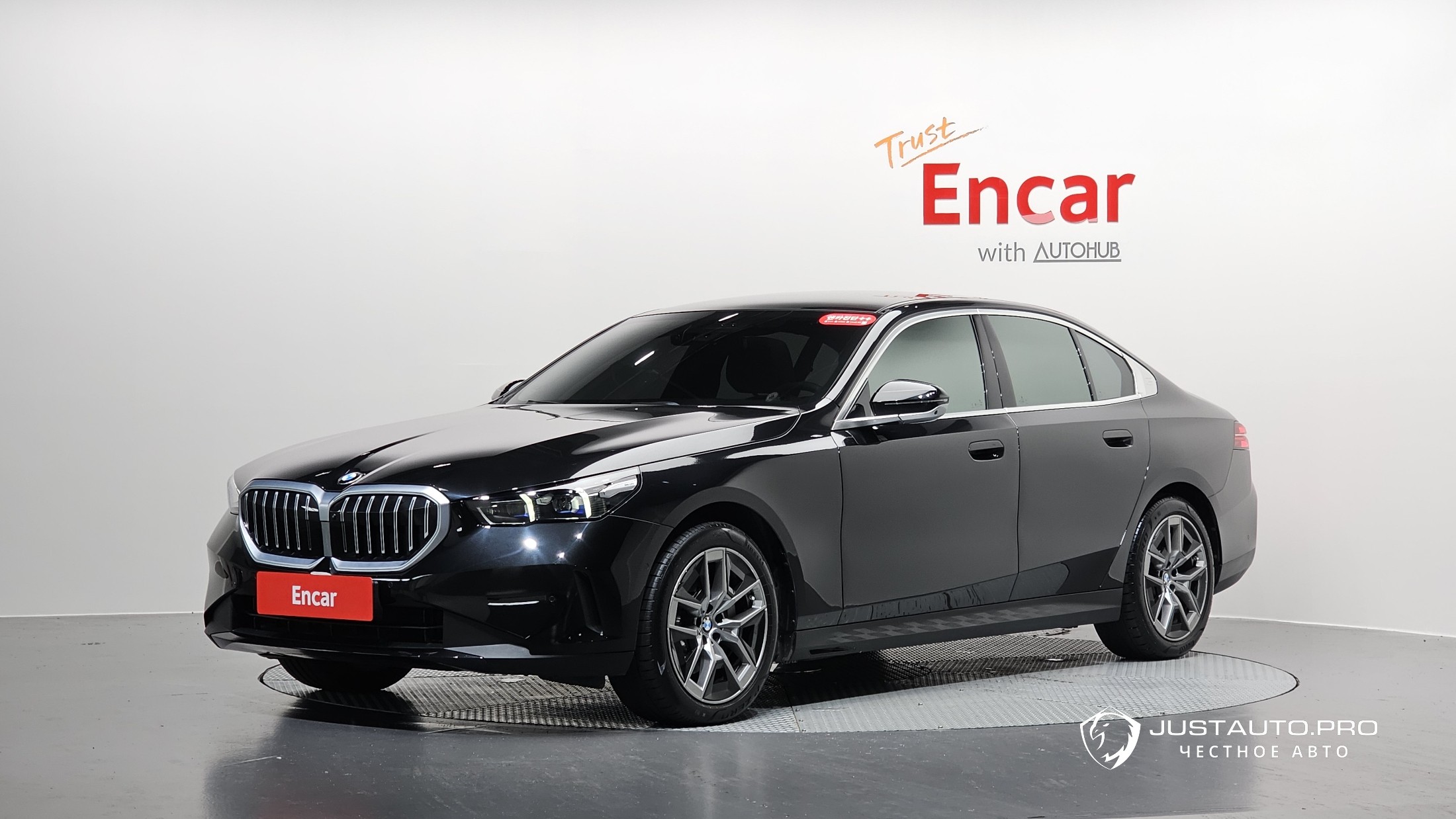 Автомобиль BMW 5-Series