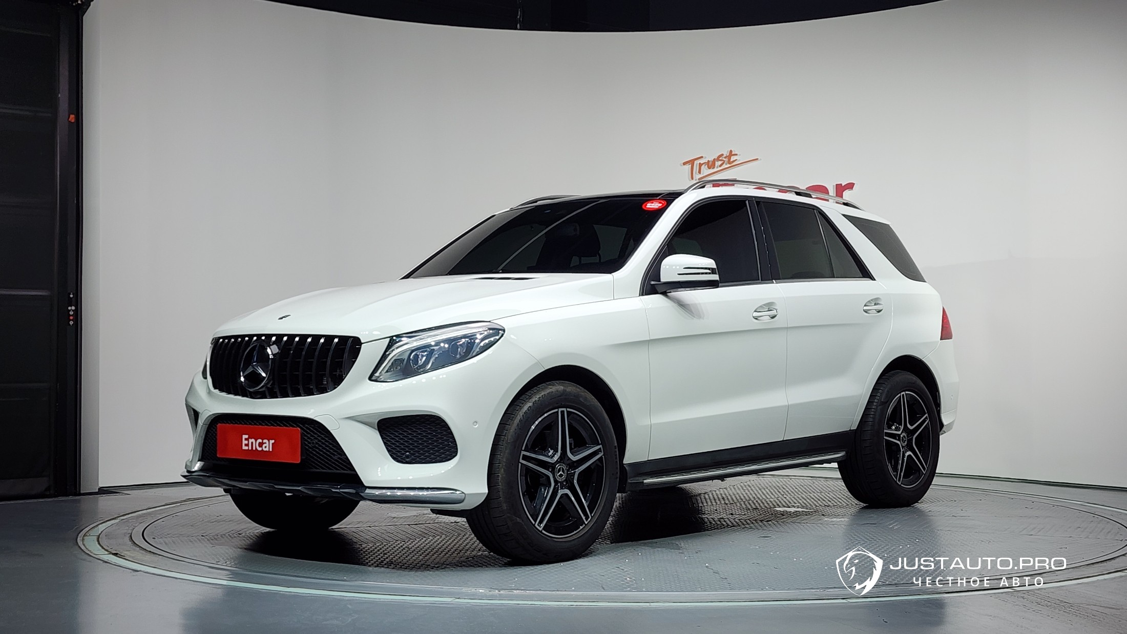 Автомобиль Mercedes-Benz GLE-Class
