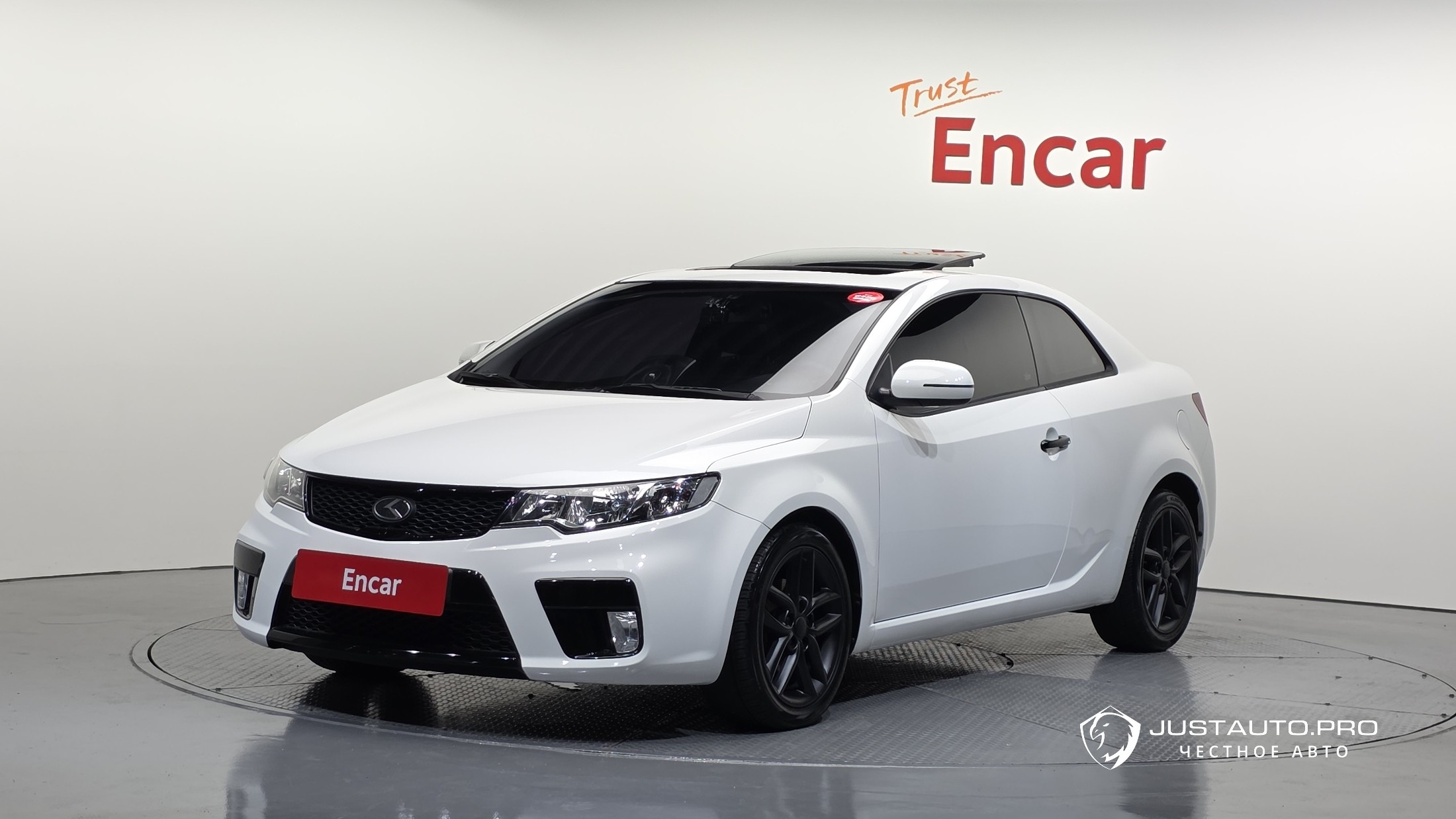 Автомобиль Kia Porte