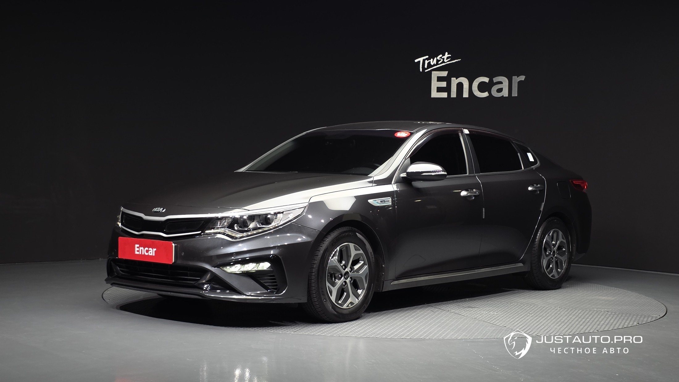 Автомобиль Kia K5