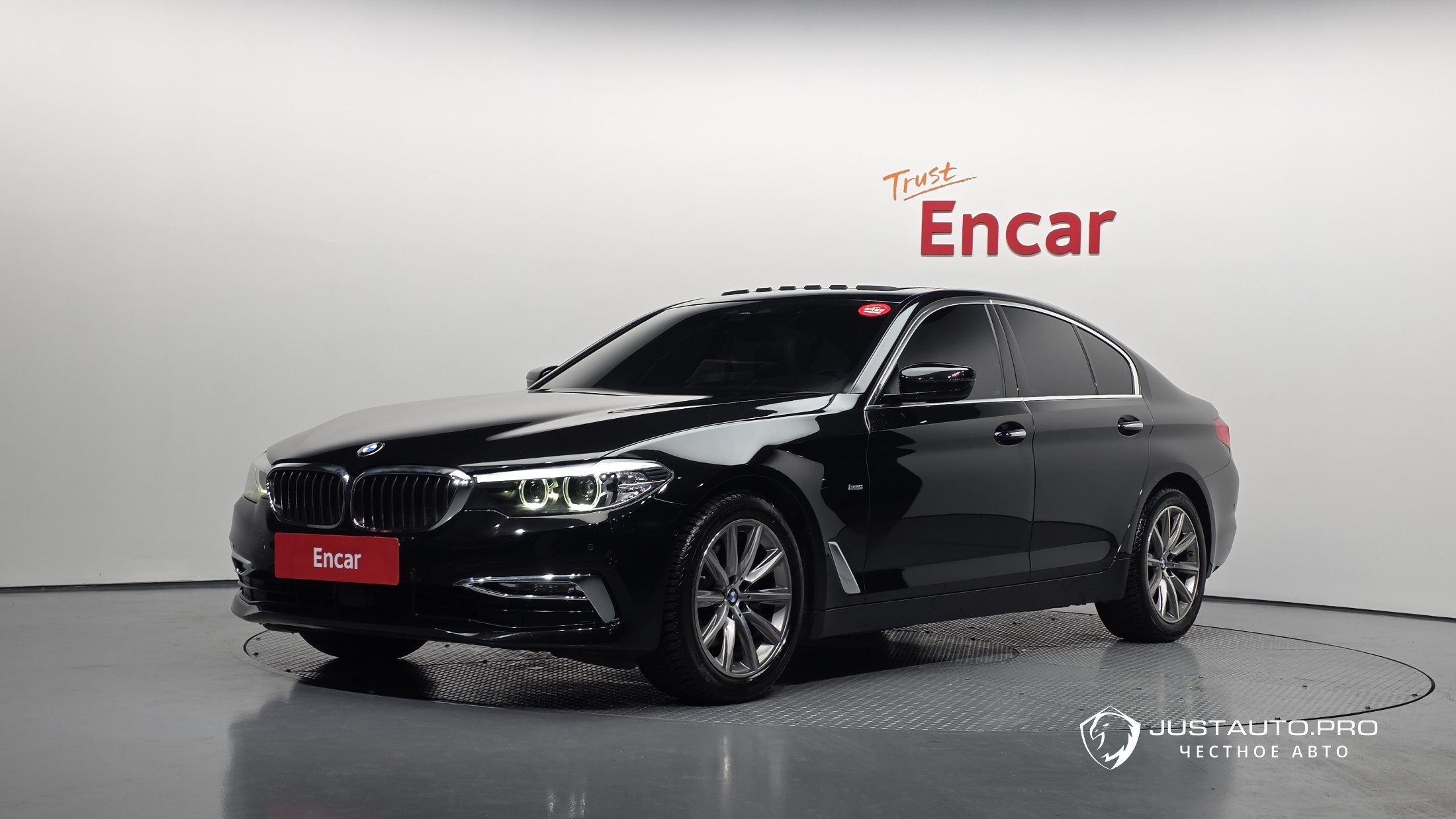Автомобиль BMW 5-Series