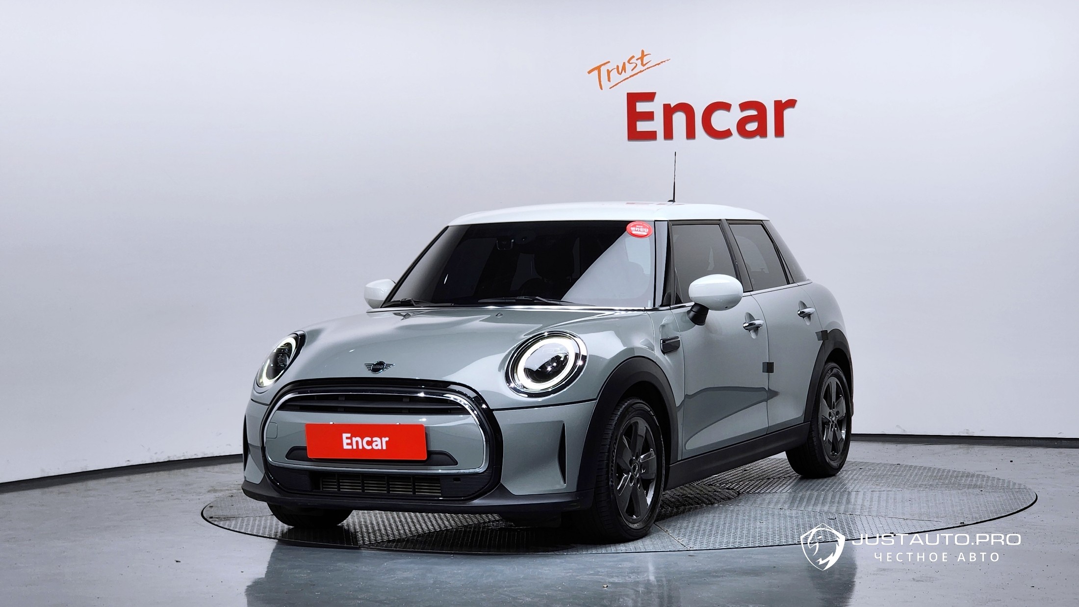 Автомобиль Mini Cooper