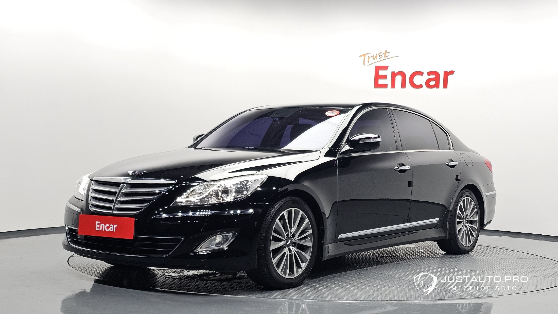 Автомобиль Hyundai Genesis