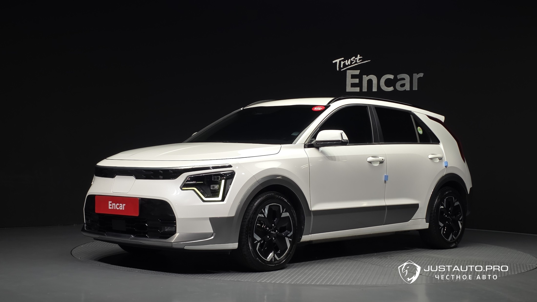 Автомобиль Kia Niro