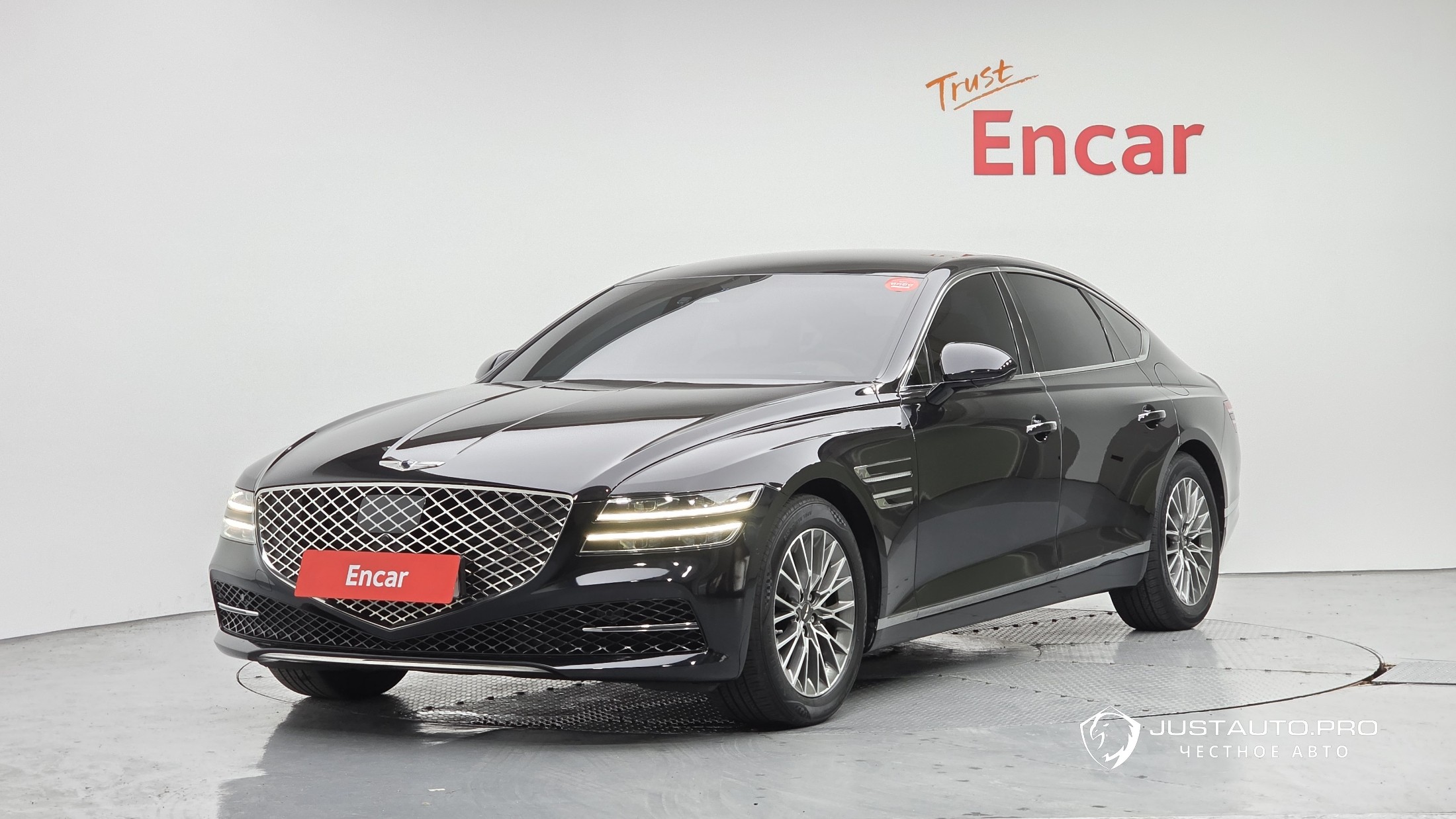 Автомобиль Genesis G80