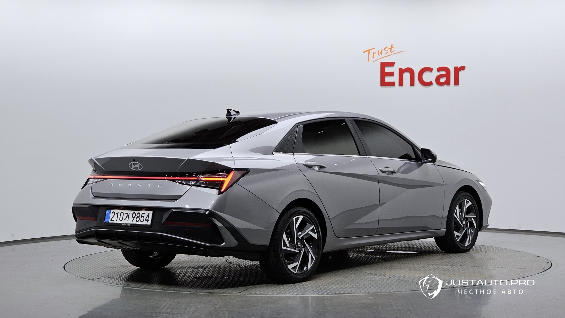 Автомобиль Hyundai AVANTE