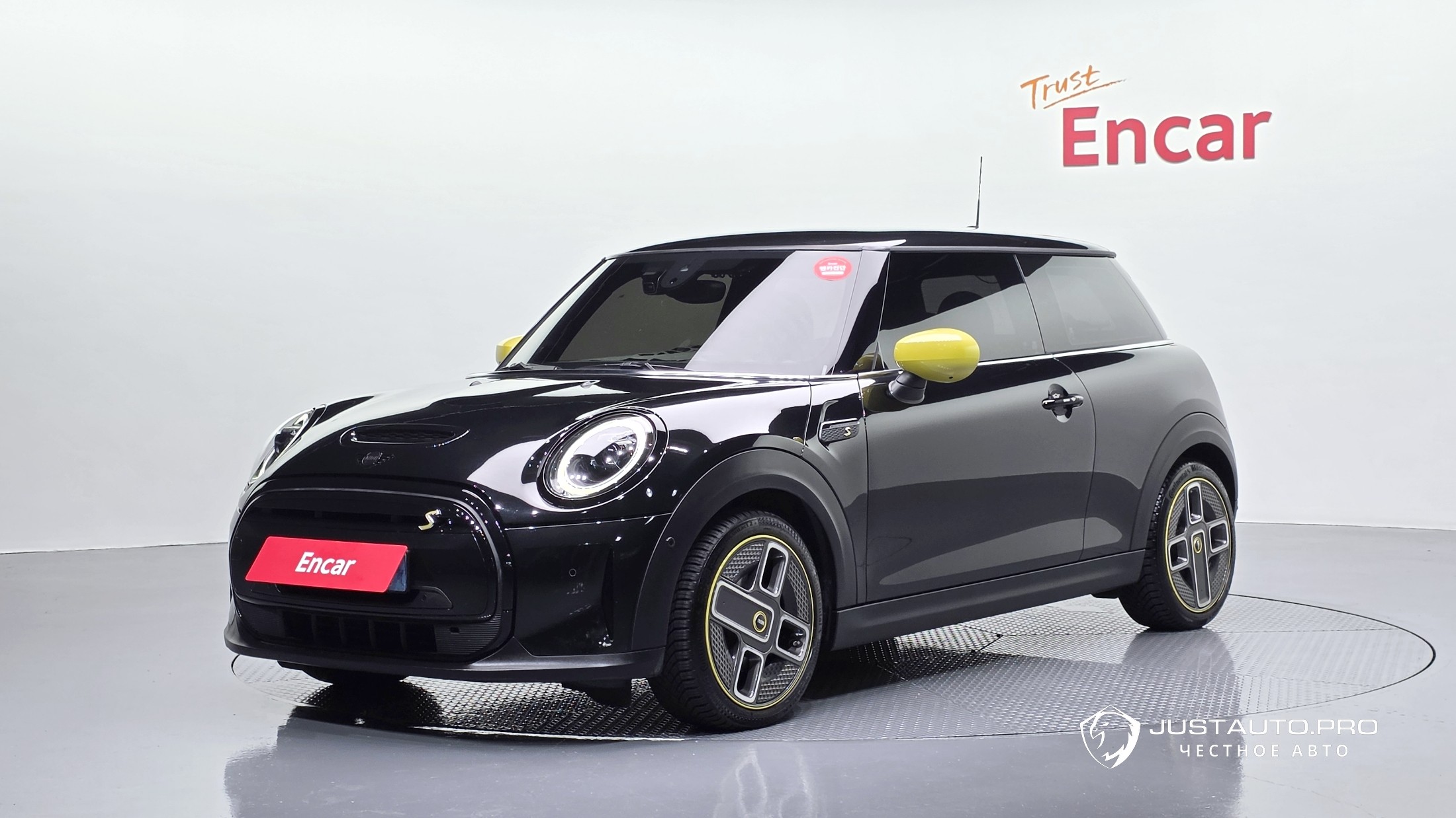 Автомобиль Mini Cooper