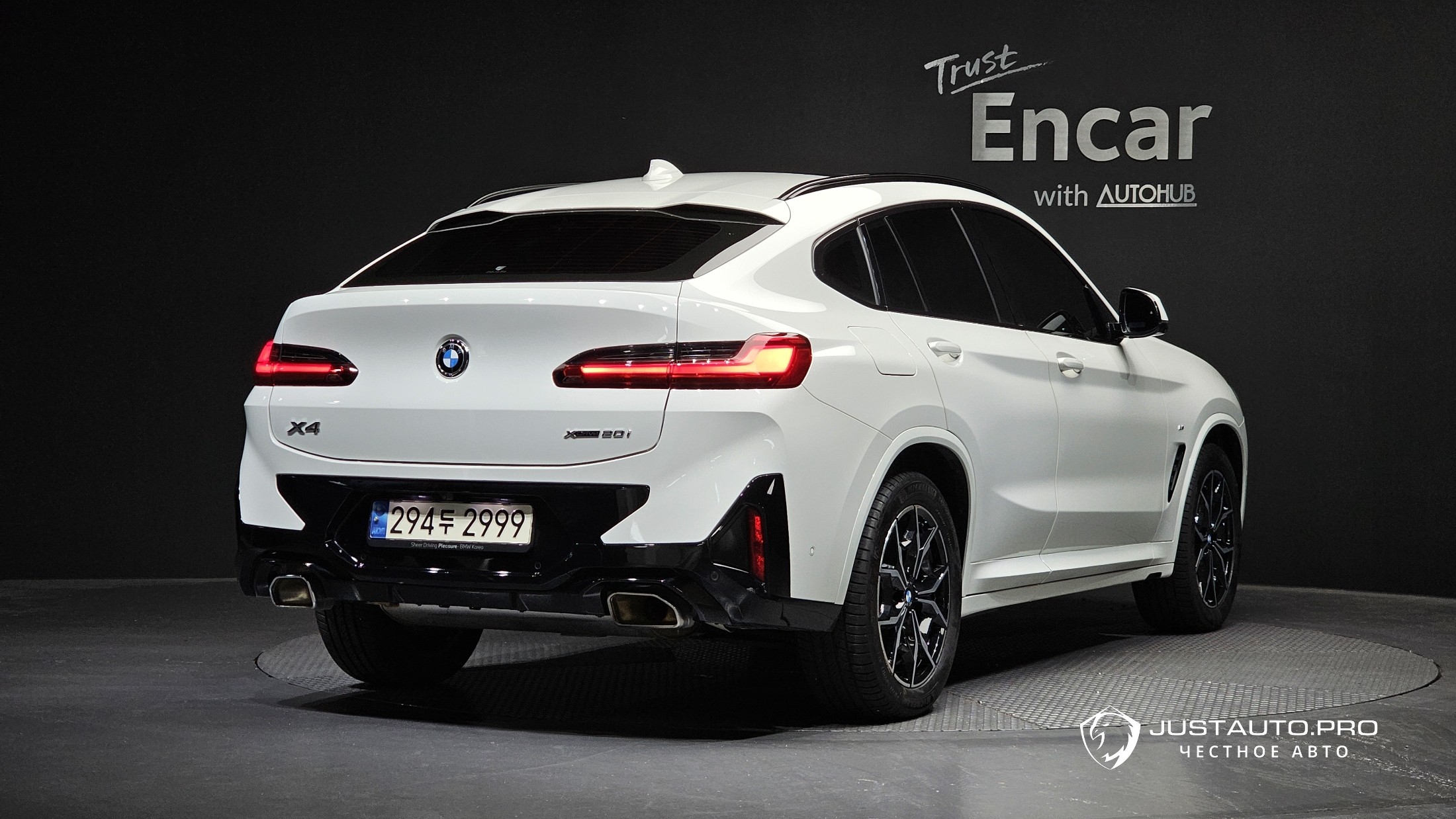 Автомобиль BMW X4