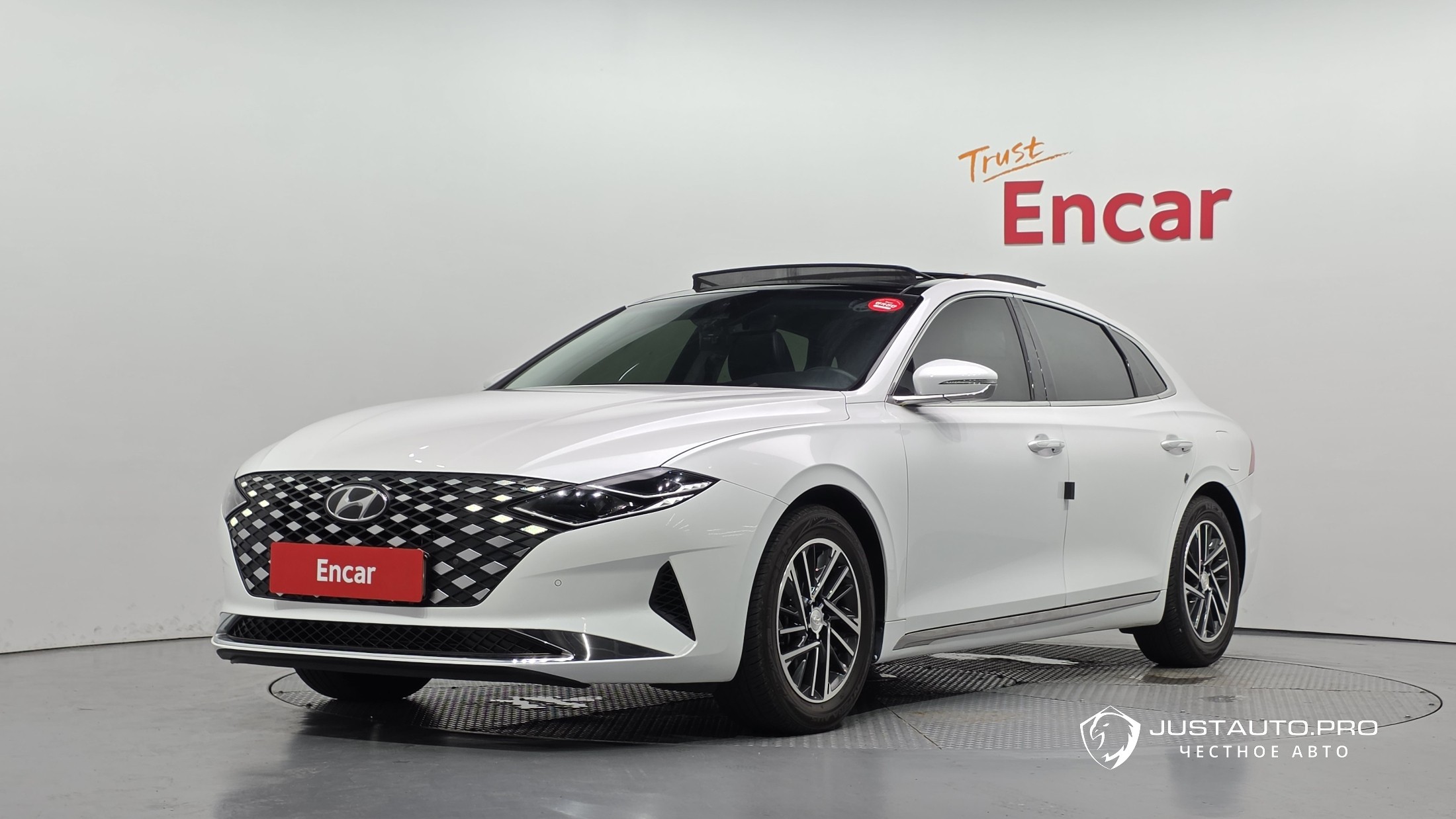 Автомобиль Hyundai Grandeur