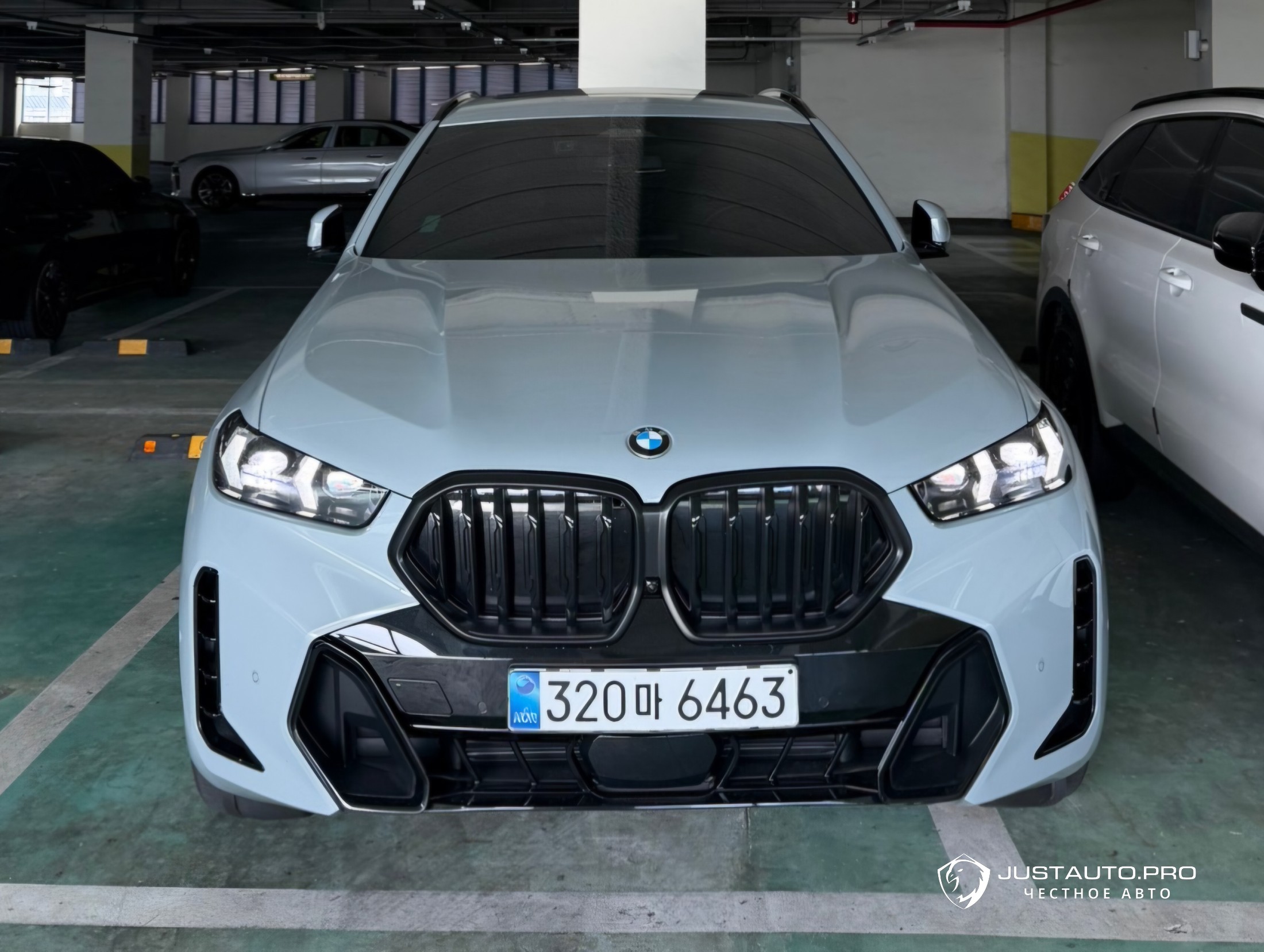 Автомобиль BMW X6