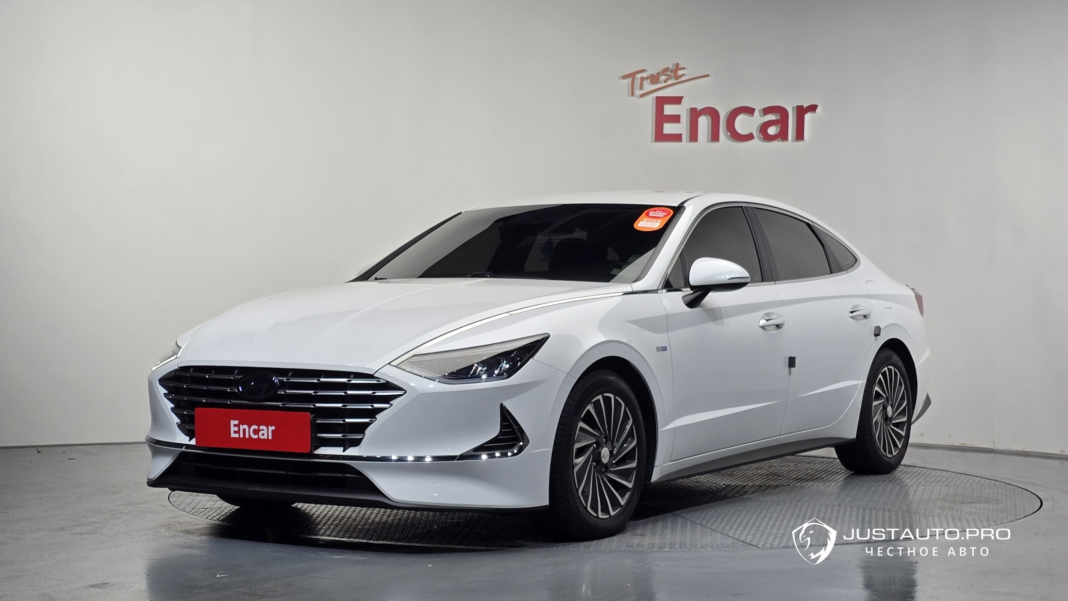 Автомобиль Hyundai Sonata