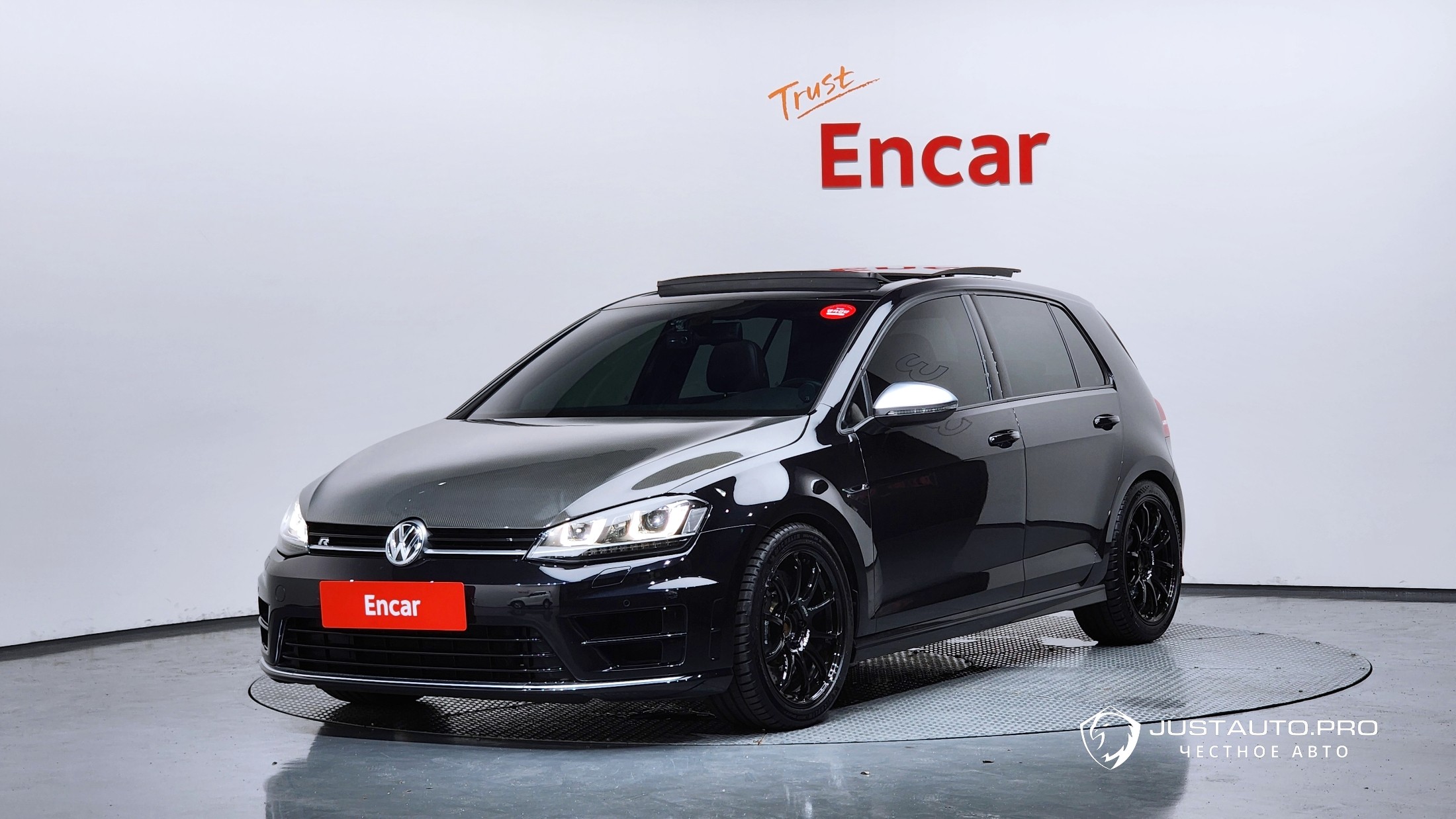 Автомобиль Volkswagen Golf
