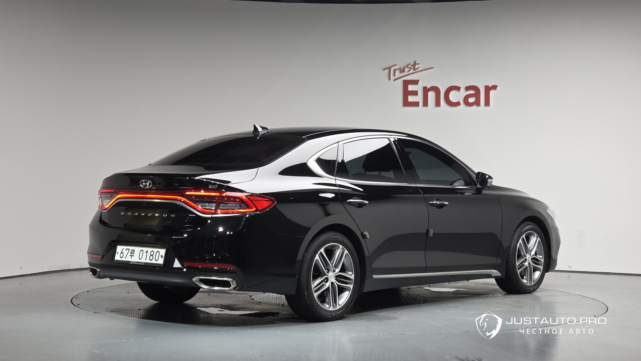 Автомобиль Hyundai Grandeur