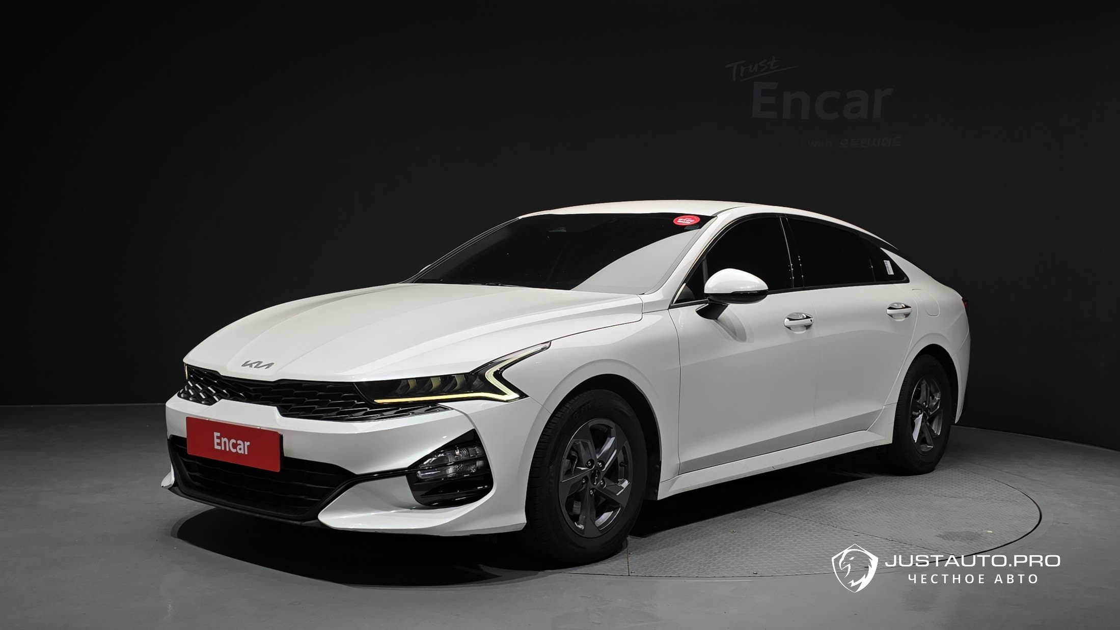 Автомобиль Kia K5