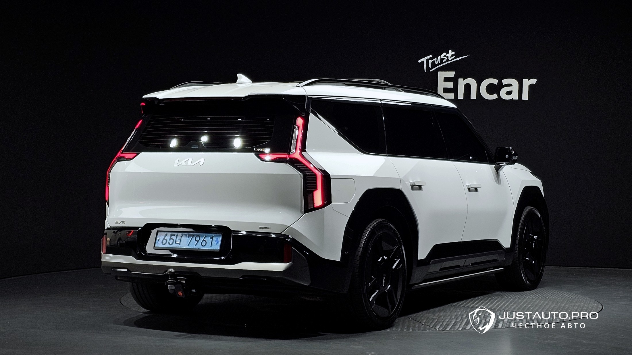 Автомобиль Kia EV9