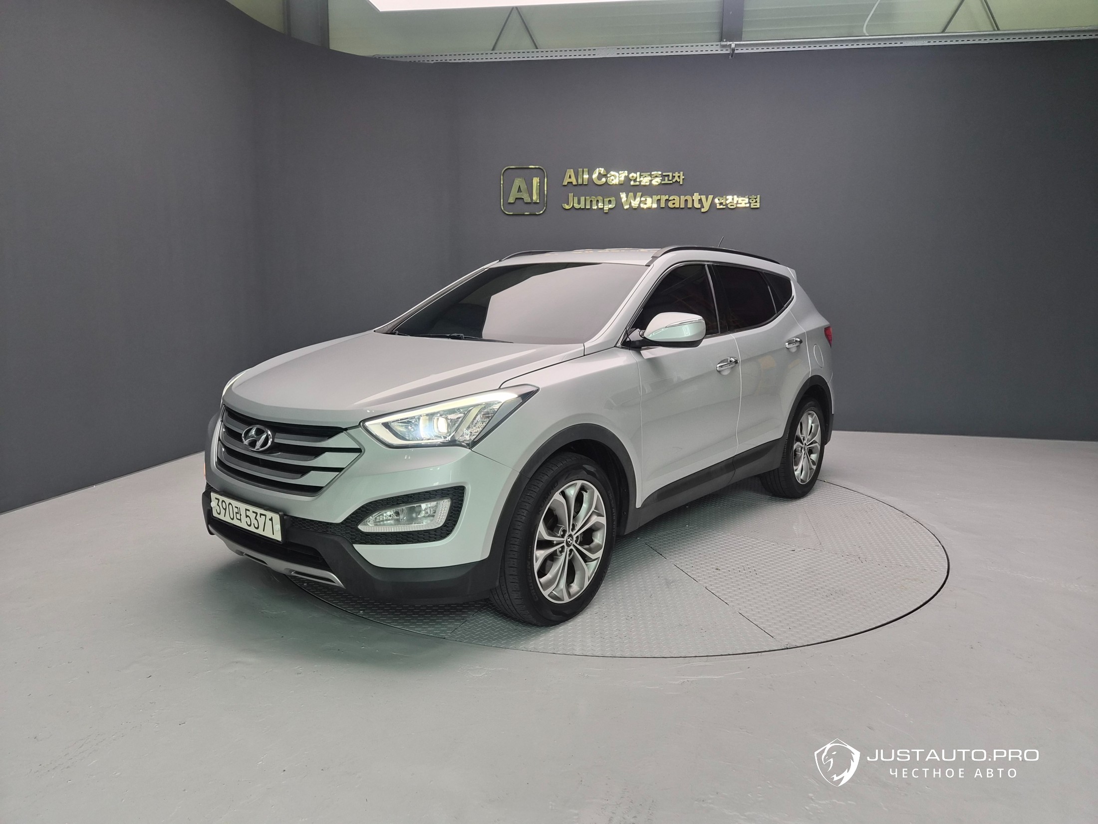 Автомобиль Hyundai Santafe