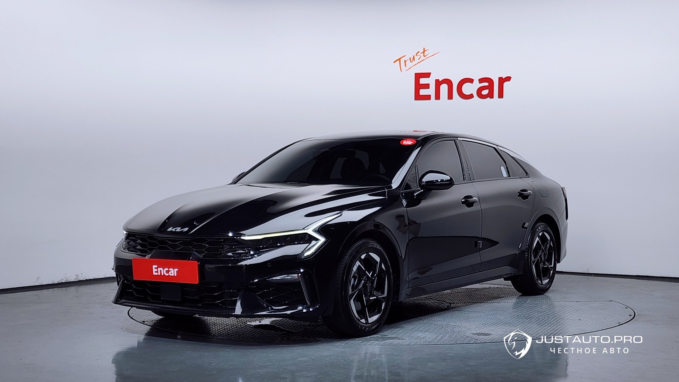 Автомобиль Kia K5