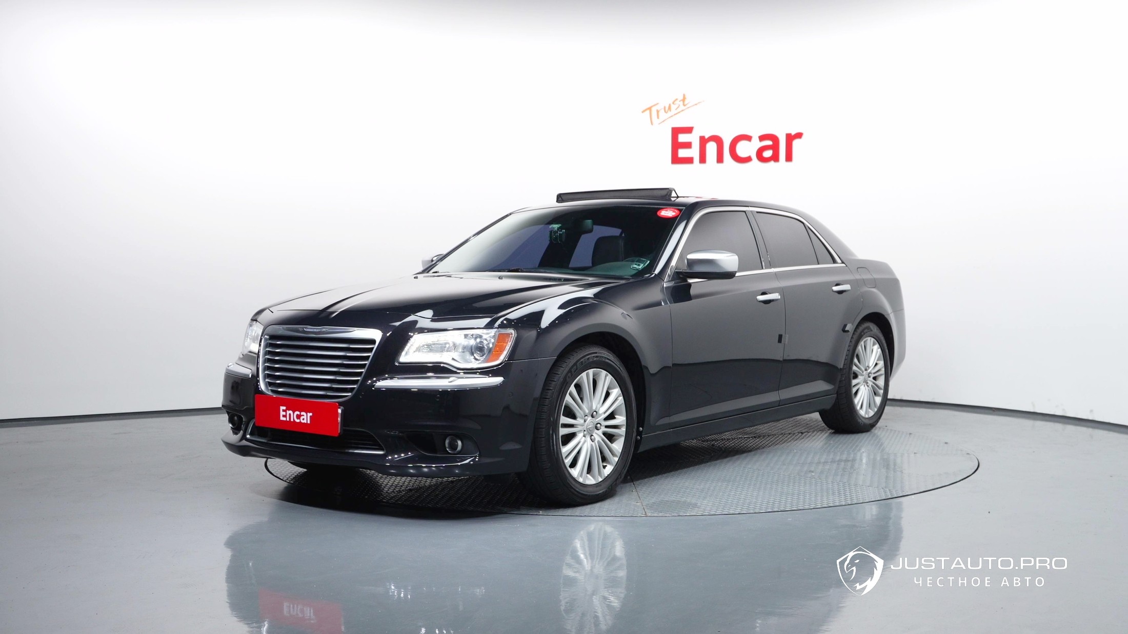 Автомобиль Chrysler 300C