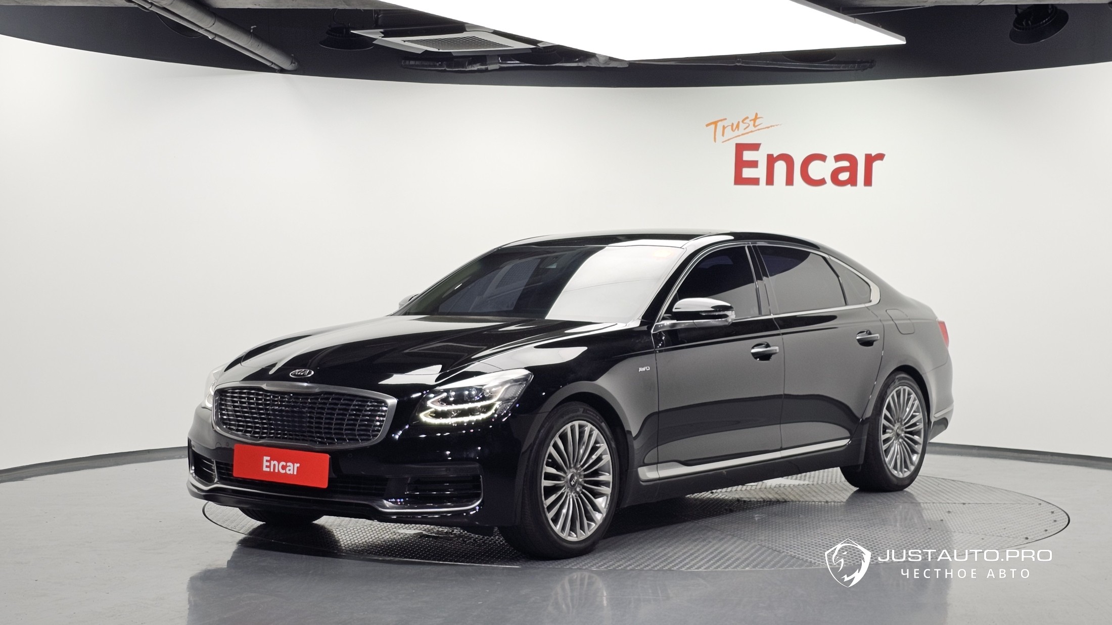 Автомобиль Kia K9