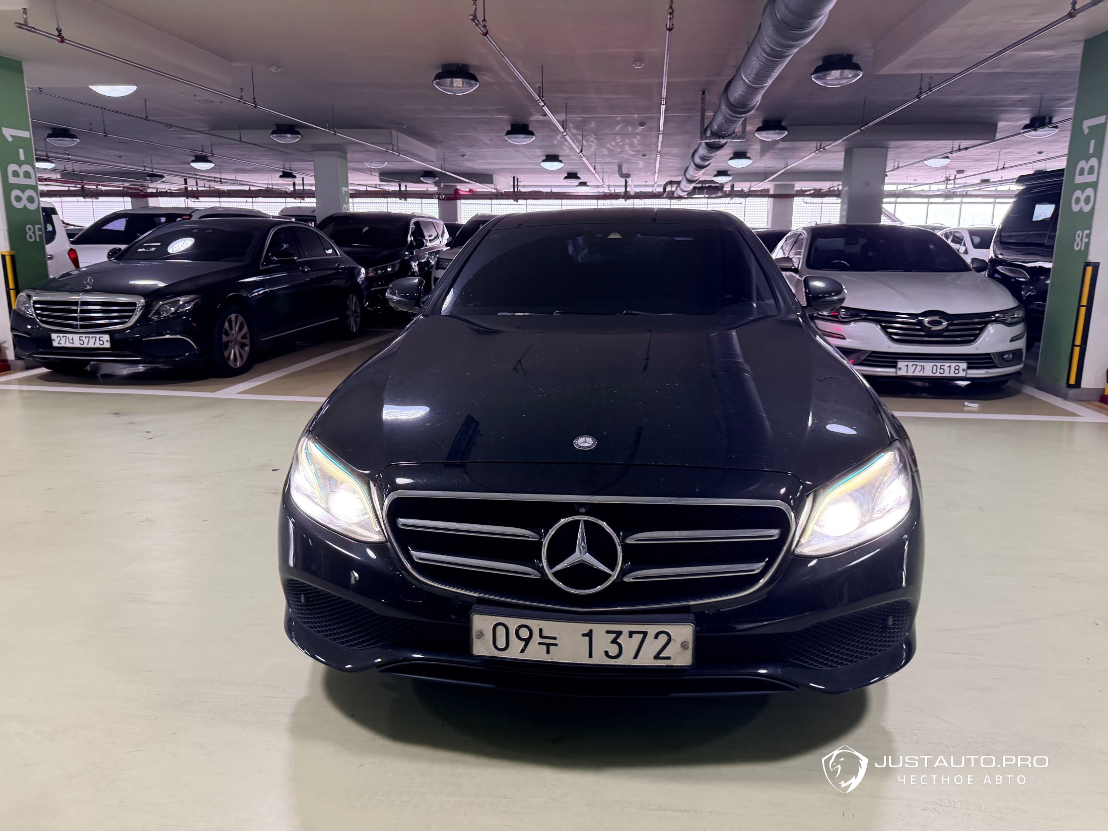 Автомобиль Mercedes-Benz E-Class