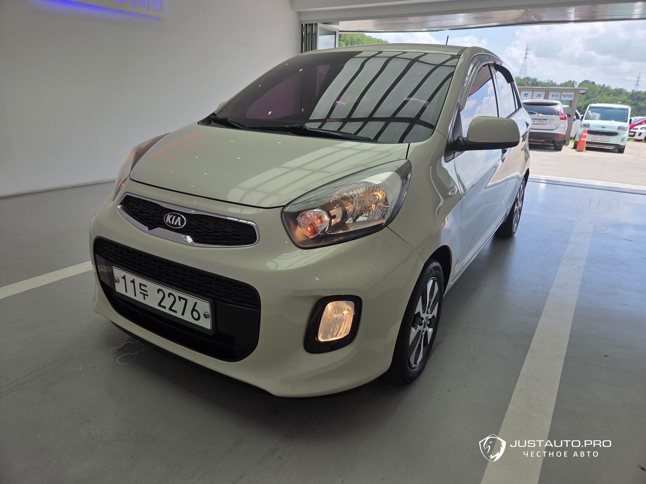 Автомобиль Kia morning