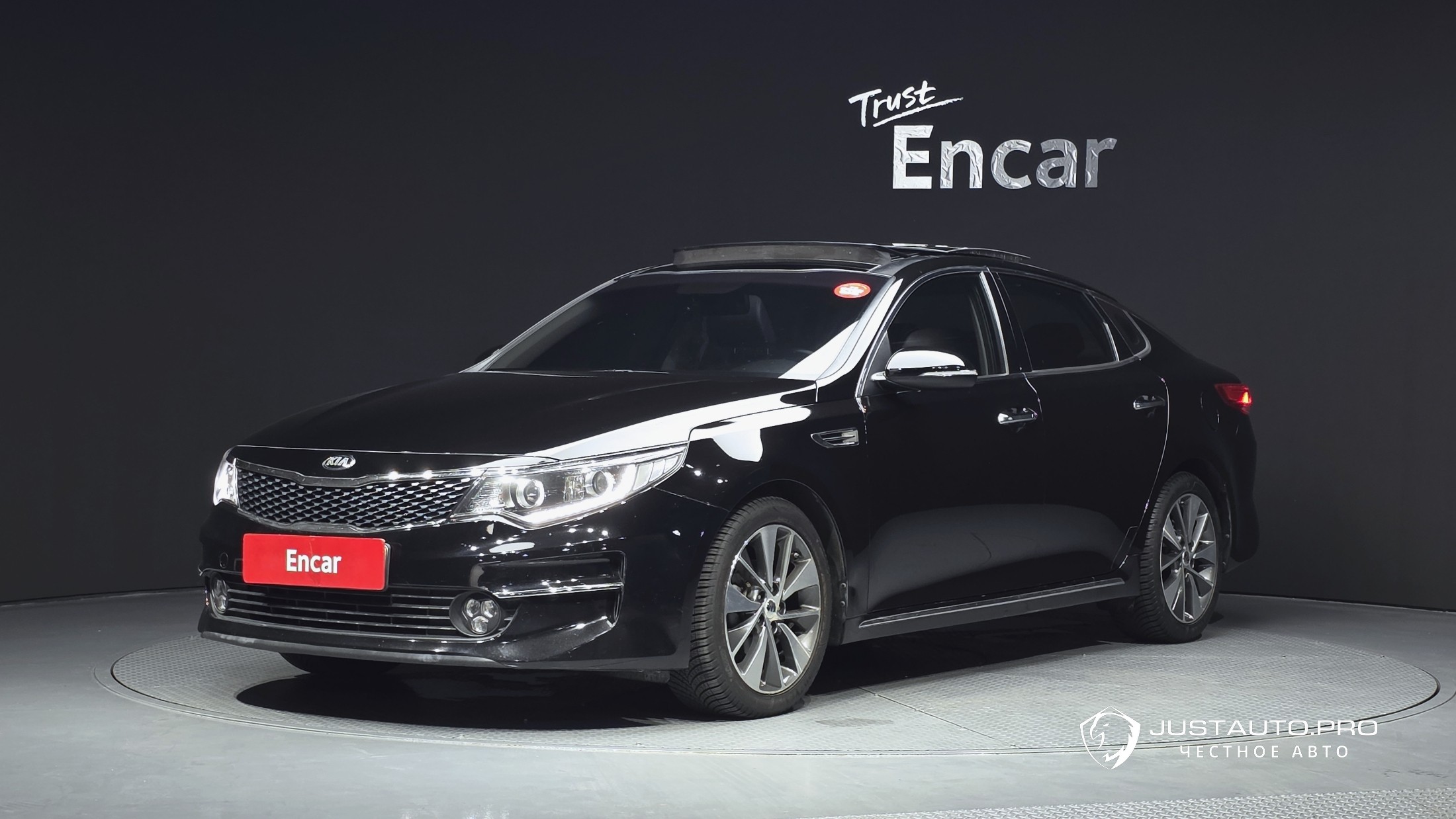Автомобиль Kia K5