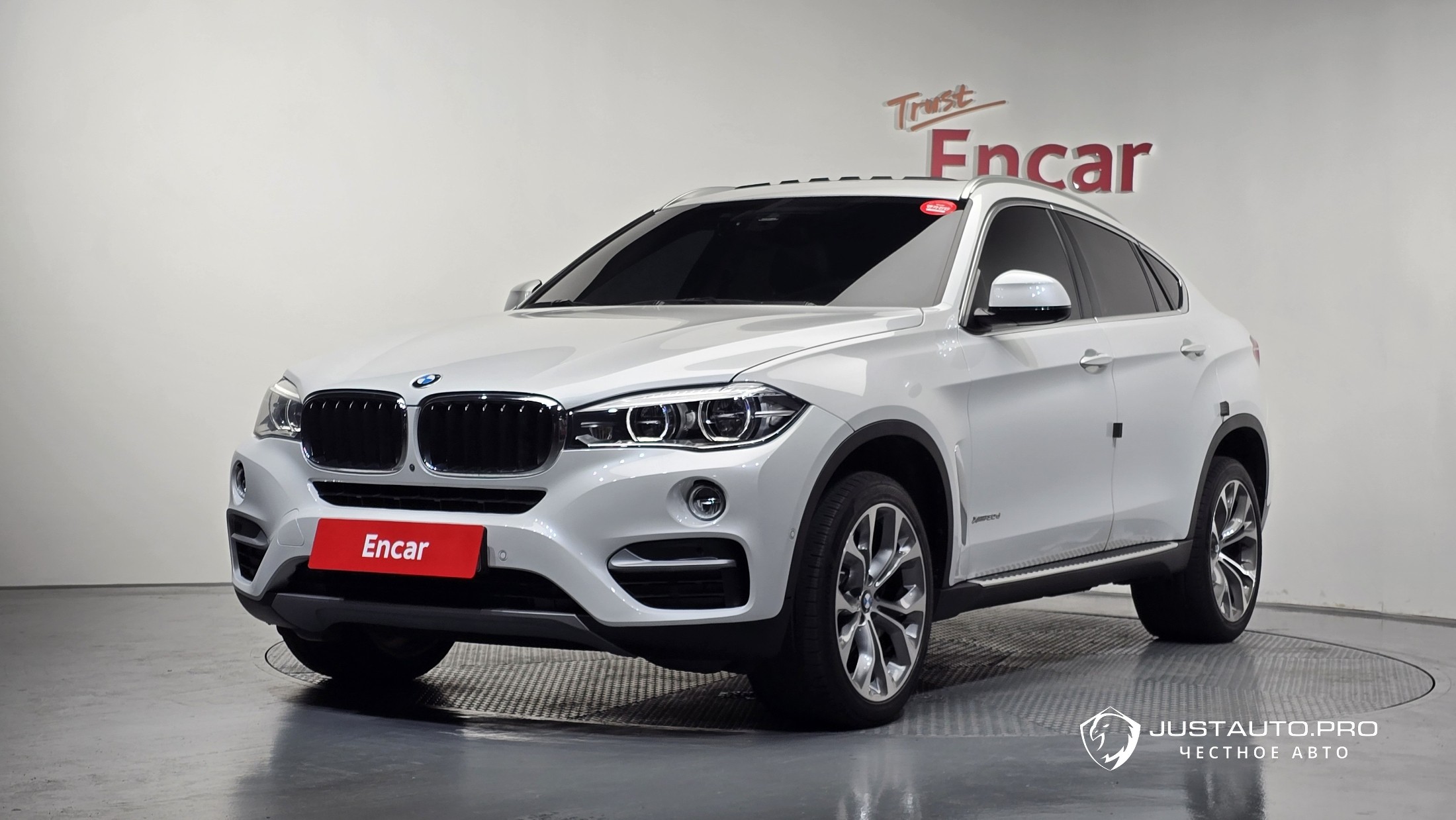 Автомобиль BMW X6