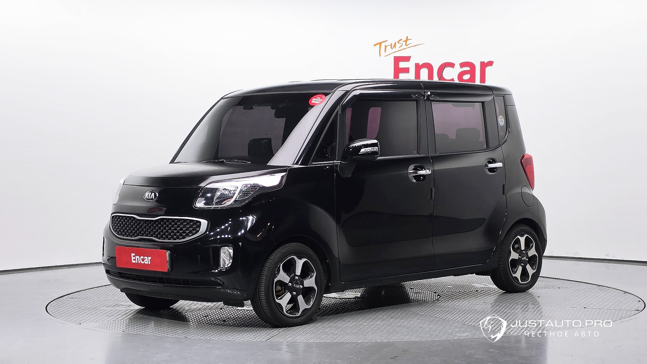 Автомобиль Kia RAY