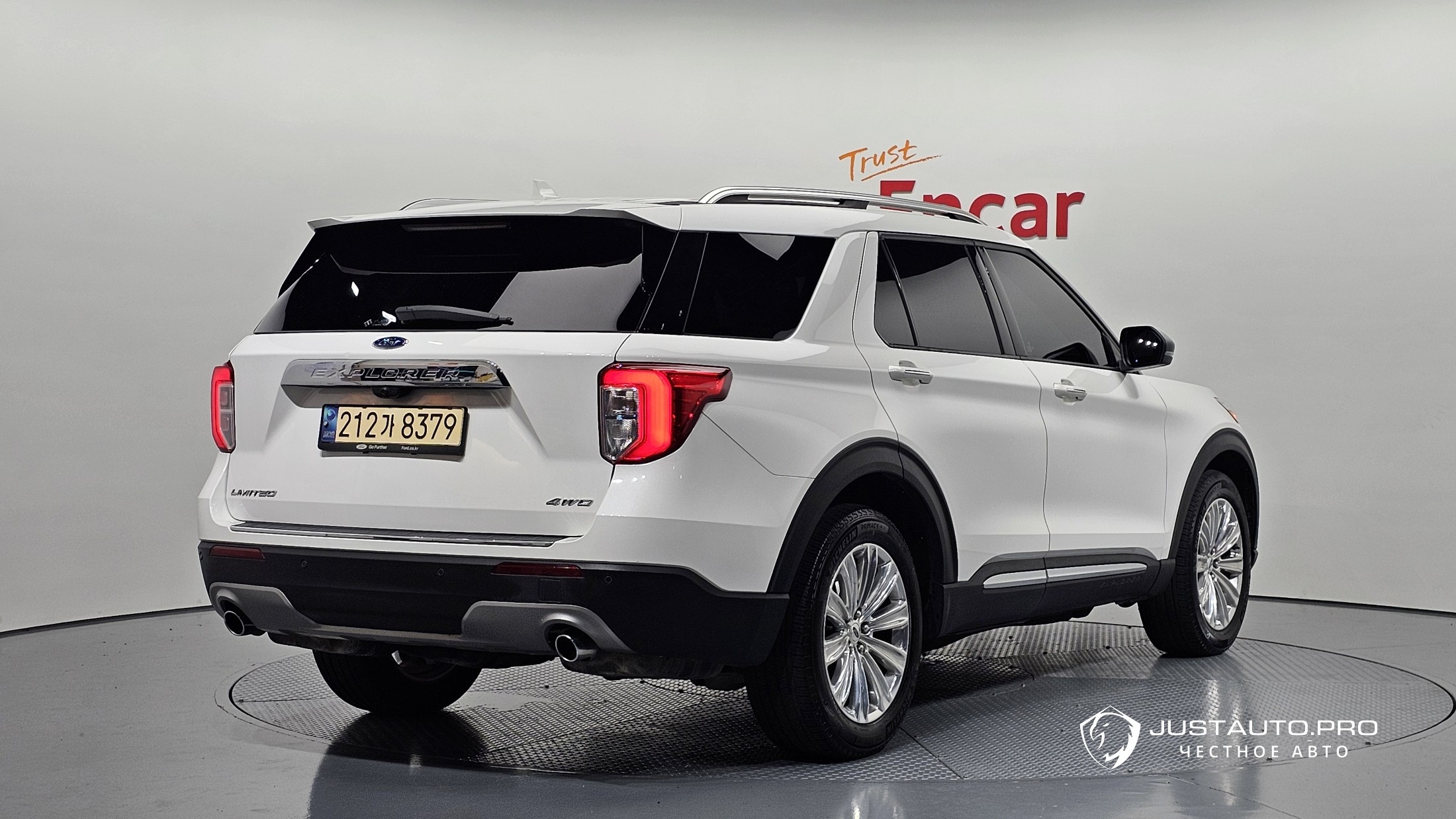 Автомобиль Ford Explorer