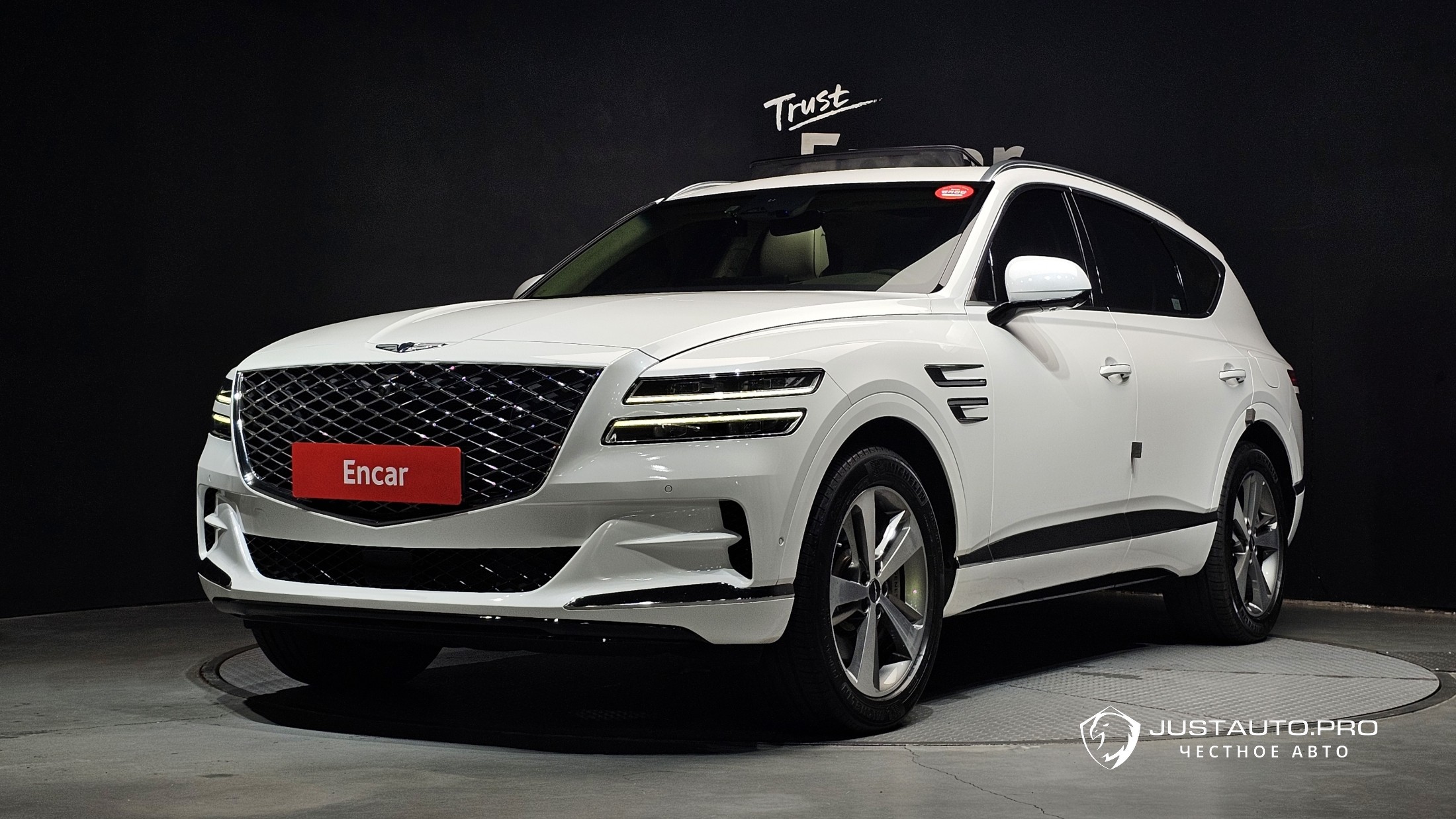 Автомобиль Genesis GV80