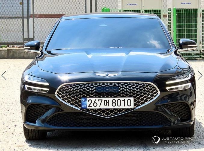 Автомобиль Genesis G70