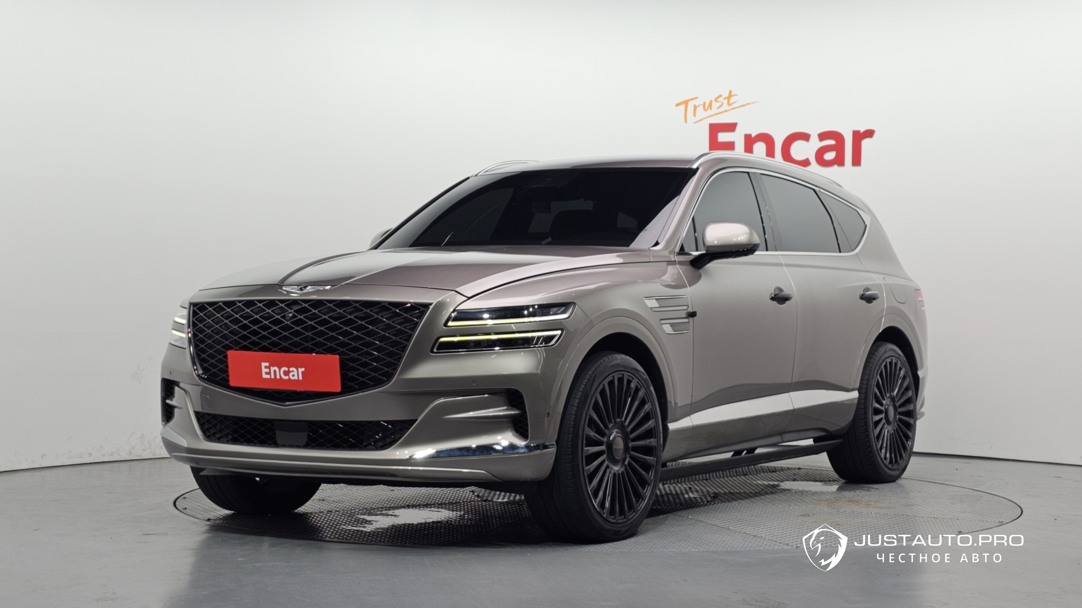 Автомобиль Genesis GV80