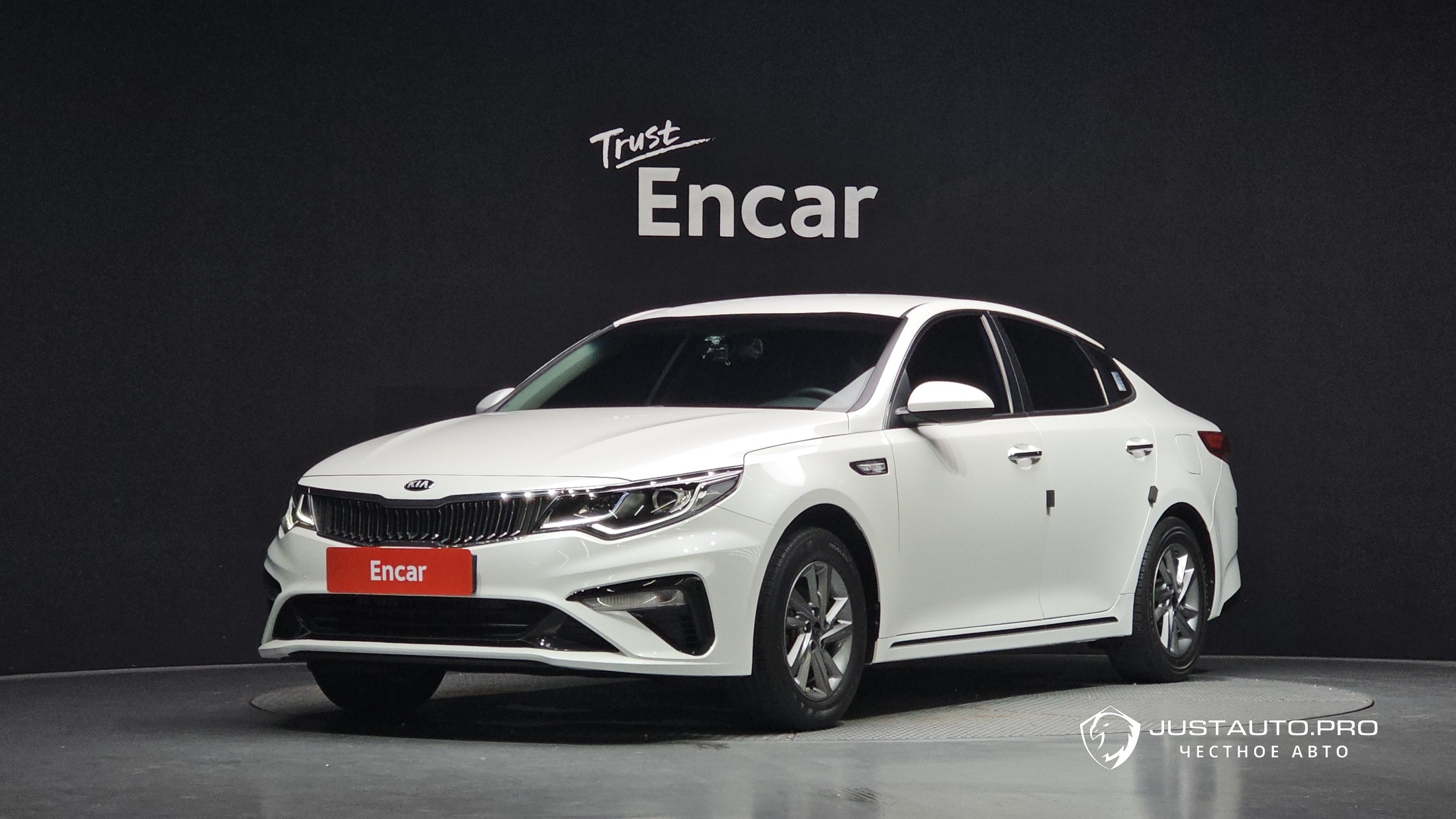 Автомобиль Kia K5