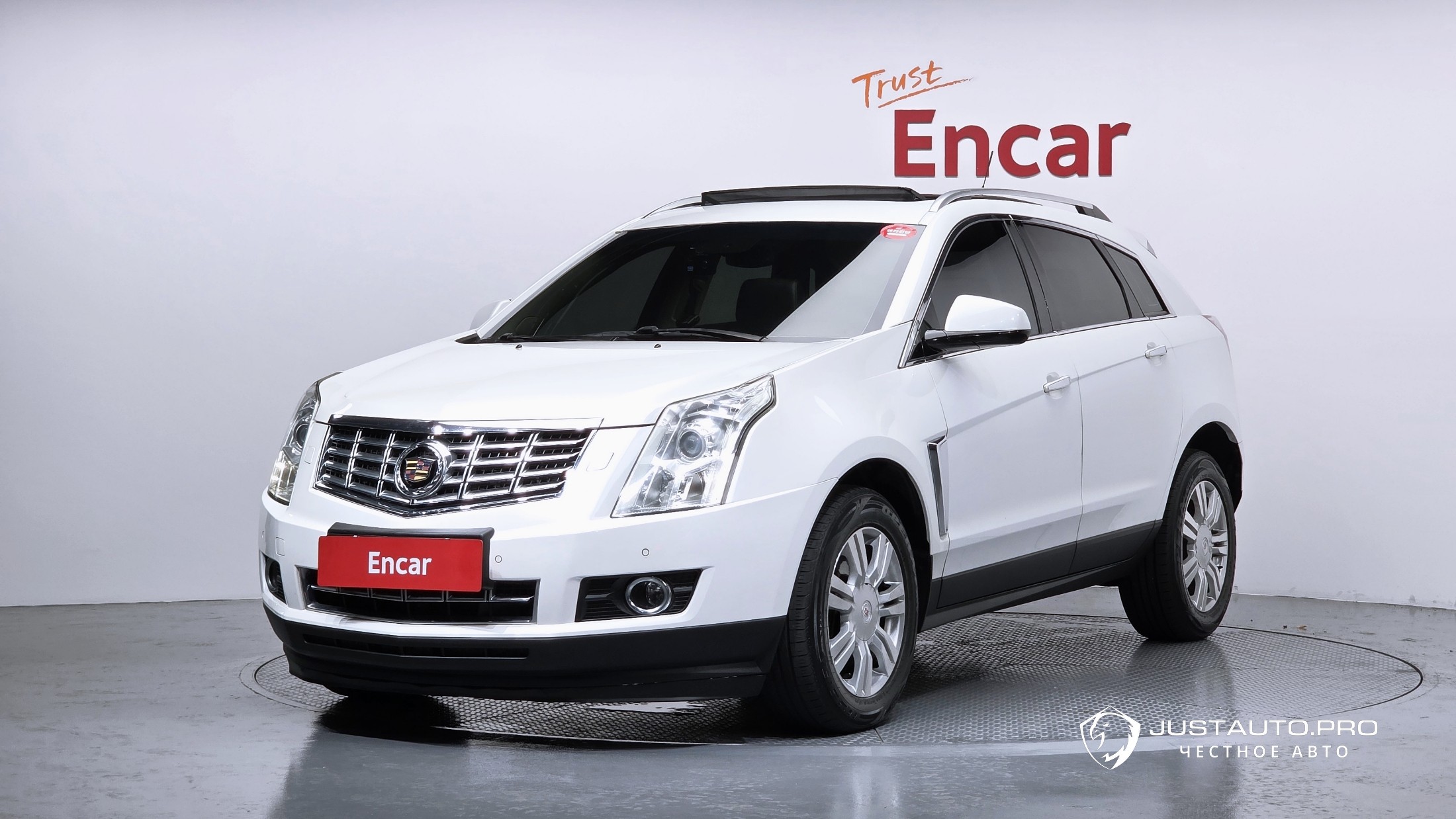 Автомобиль Cadillac SRX