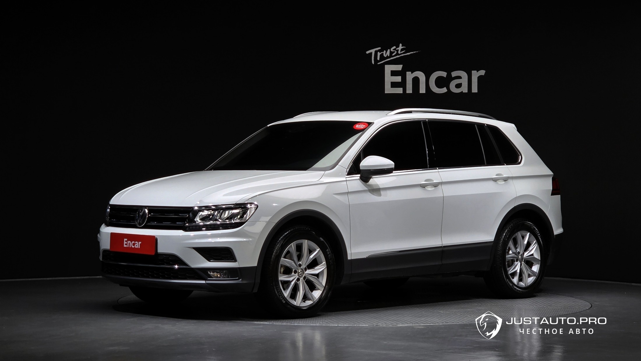 Автомобиль Volkswagen Tiguan