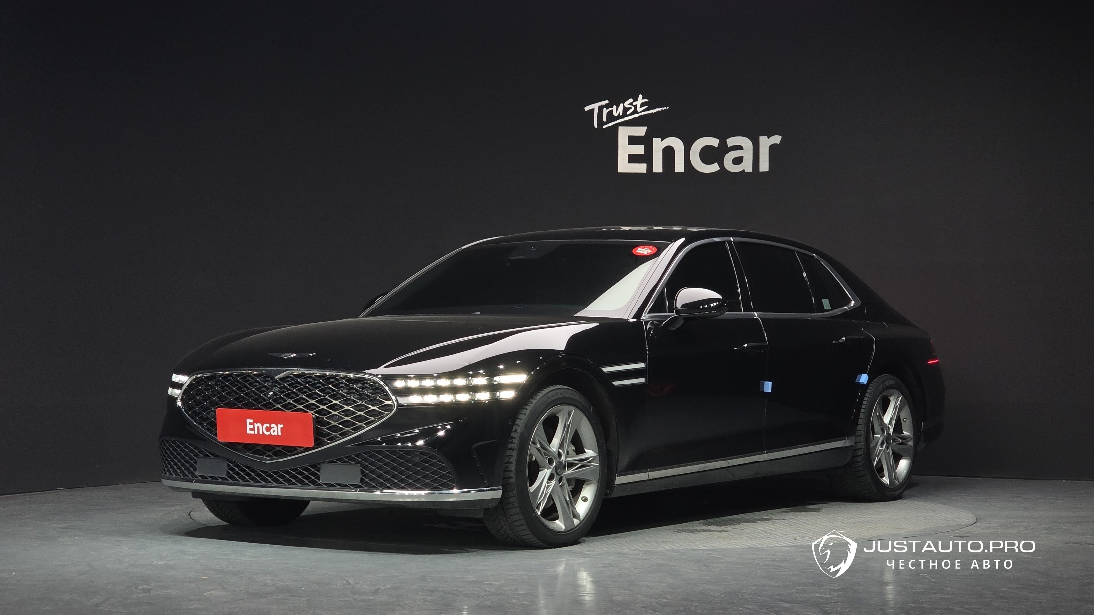 Автомобиль Genesis G90