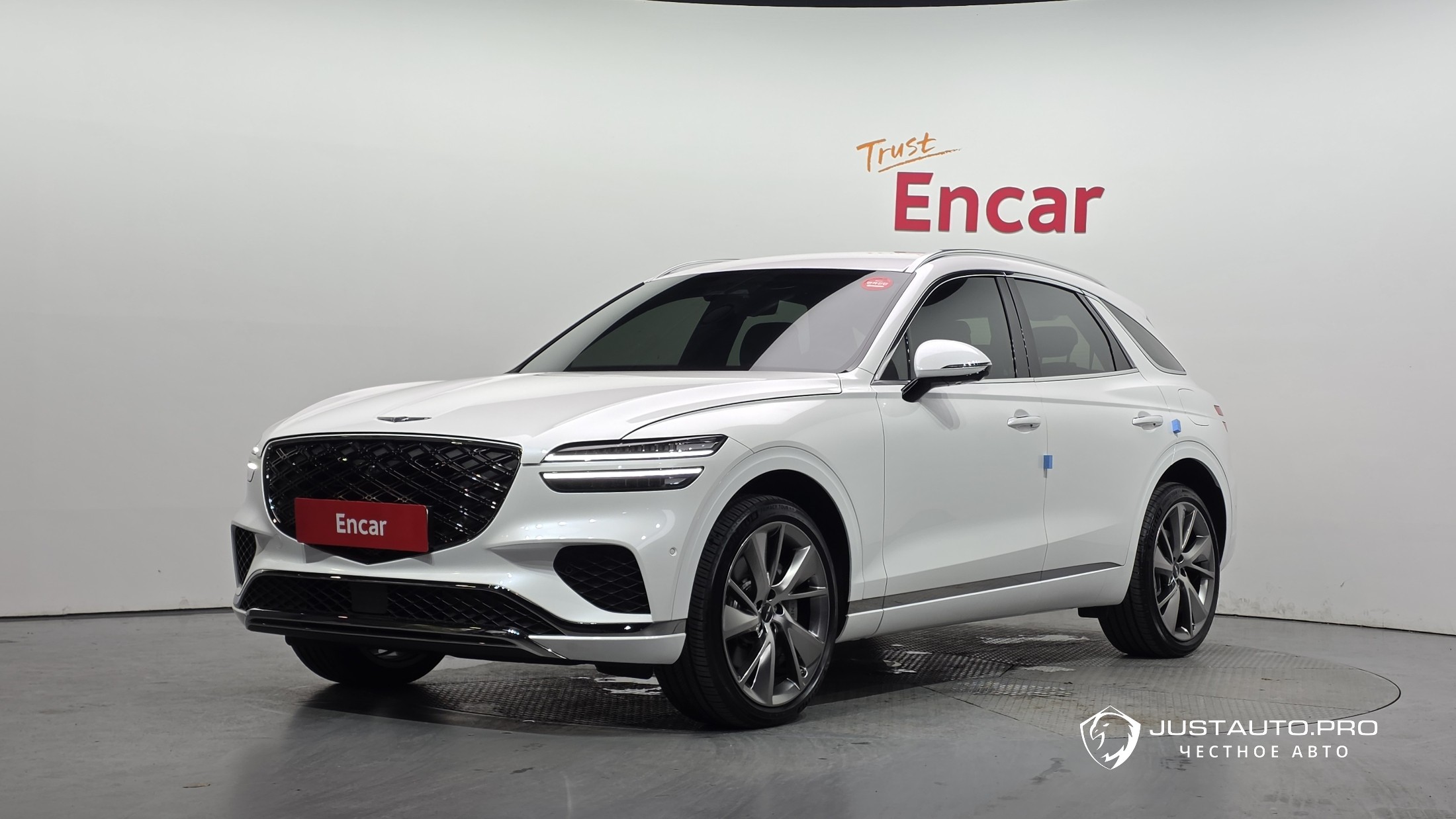Автомобиль Genesis GV70