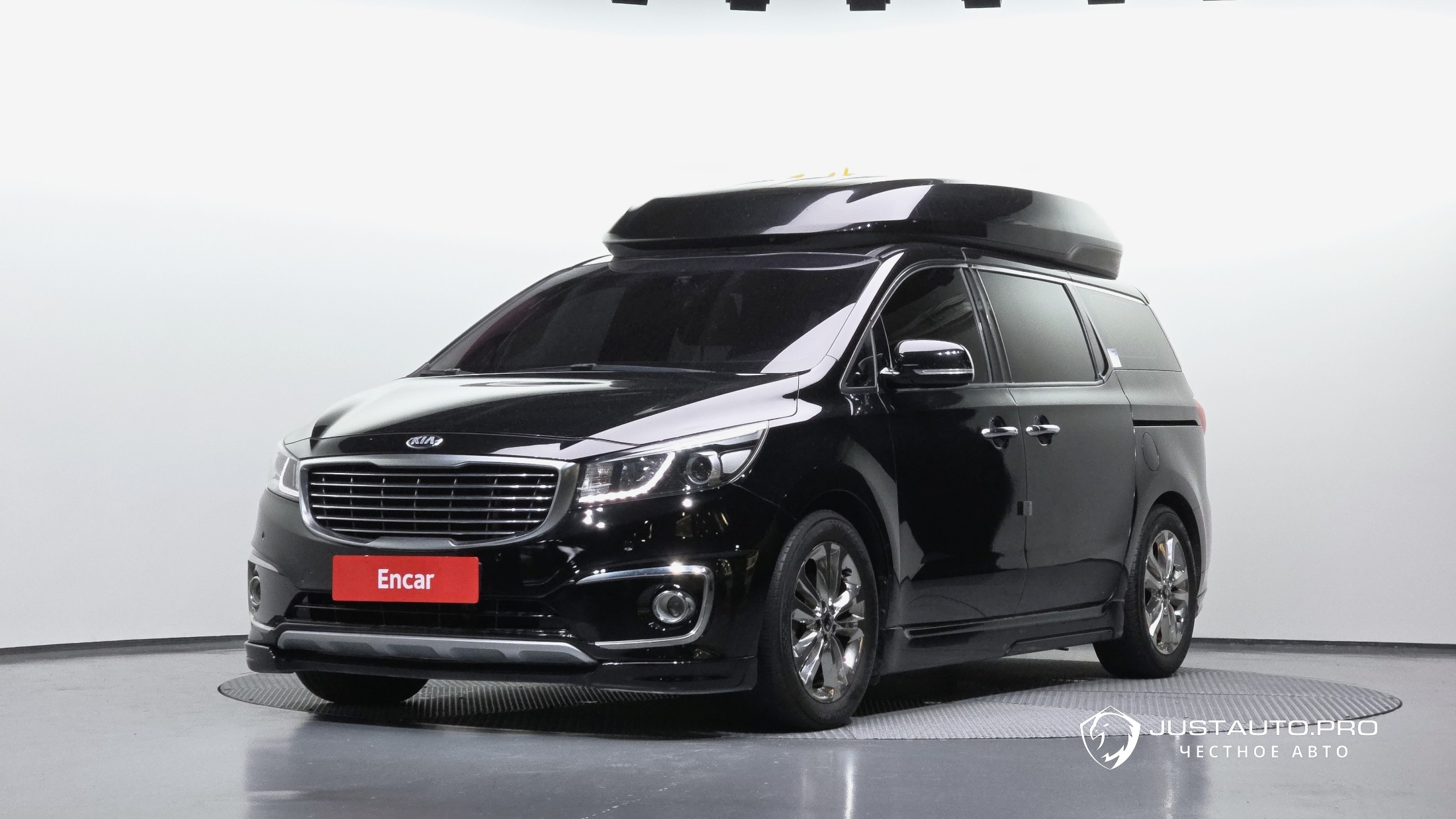 Автомобиль Kia Canival