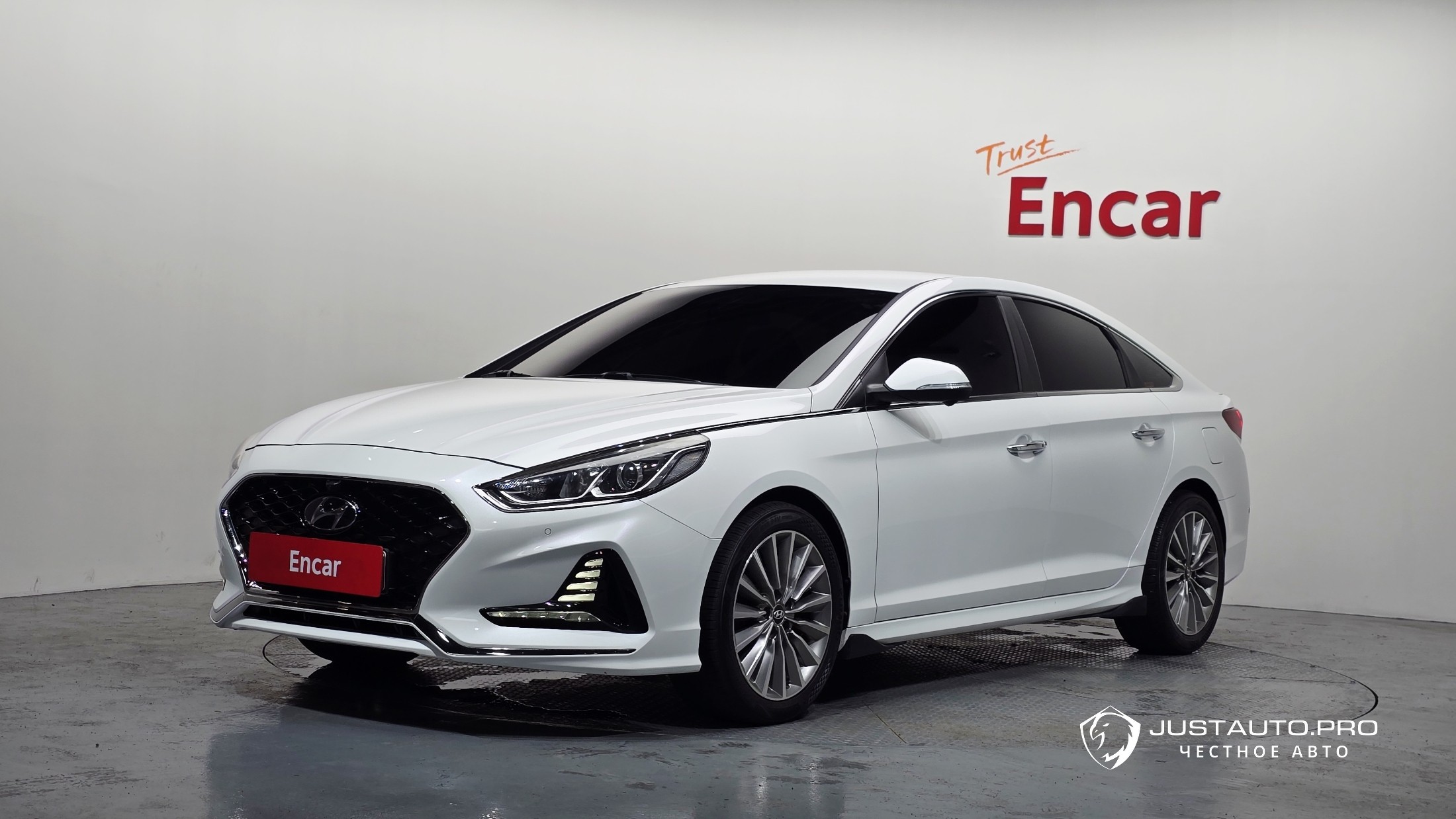 Автомобиль Hyundai Sonata