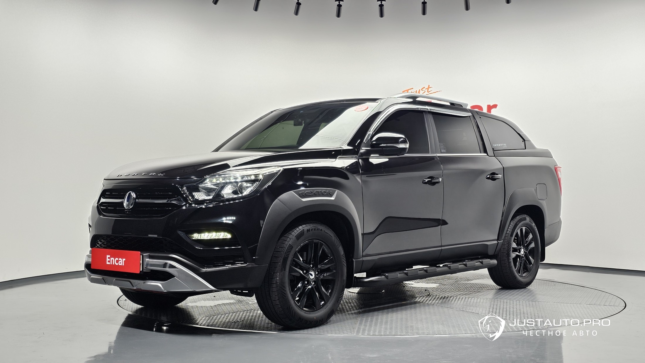 Автомобиль KG_Mobility_Ssangyong Rexton