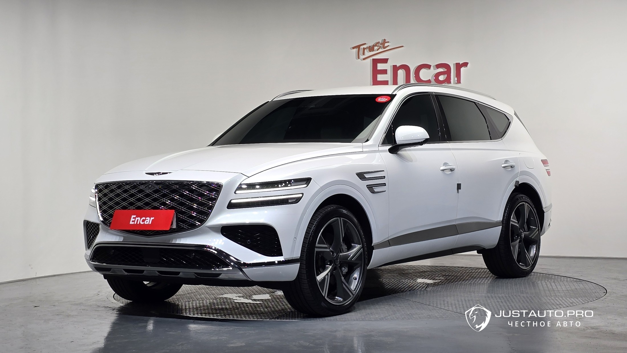 Автомобиль Genesis GV80