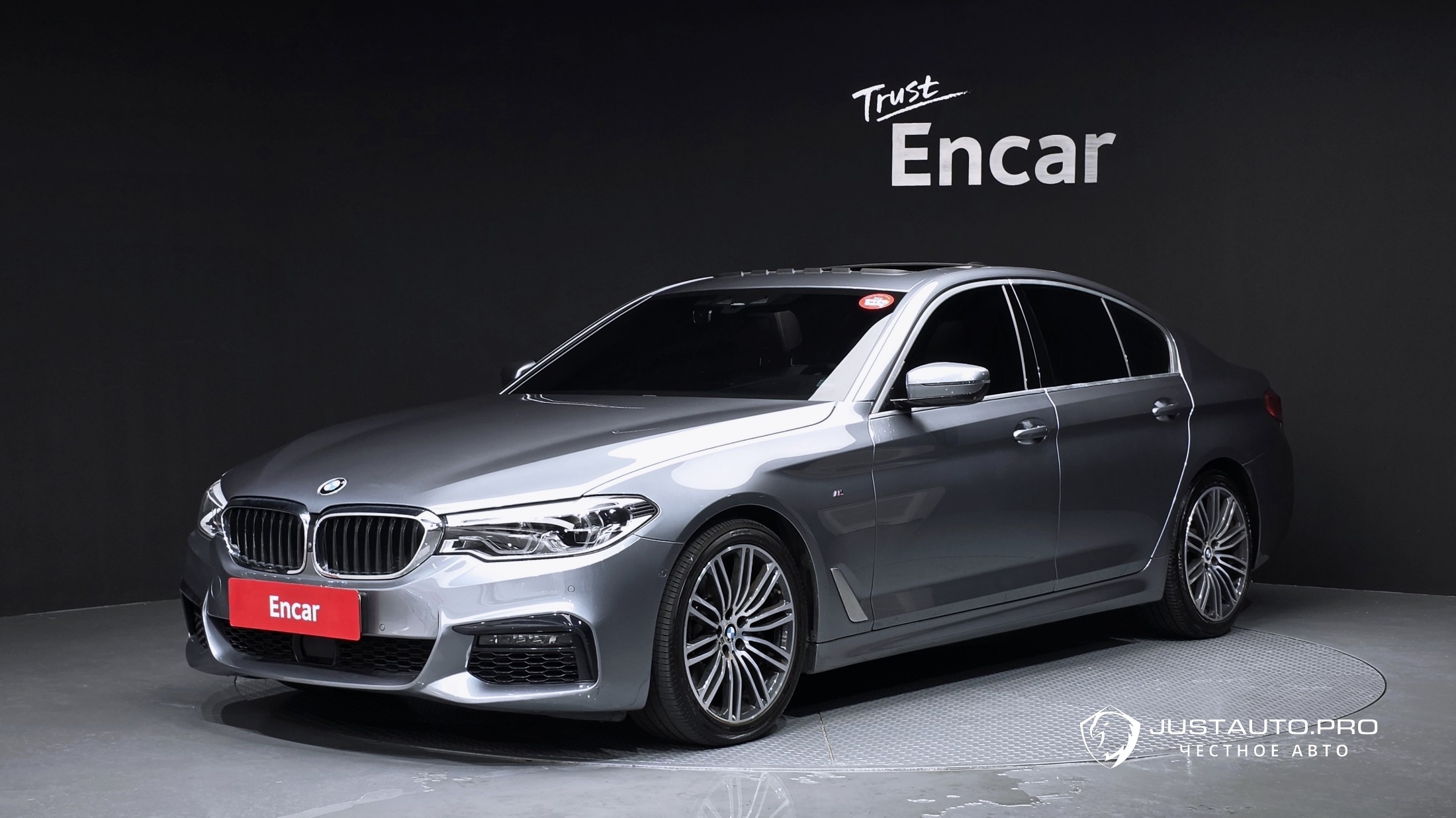 Автомобиль BMW 5-Series