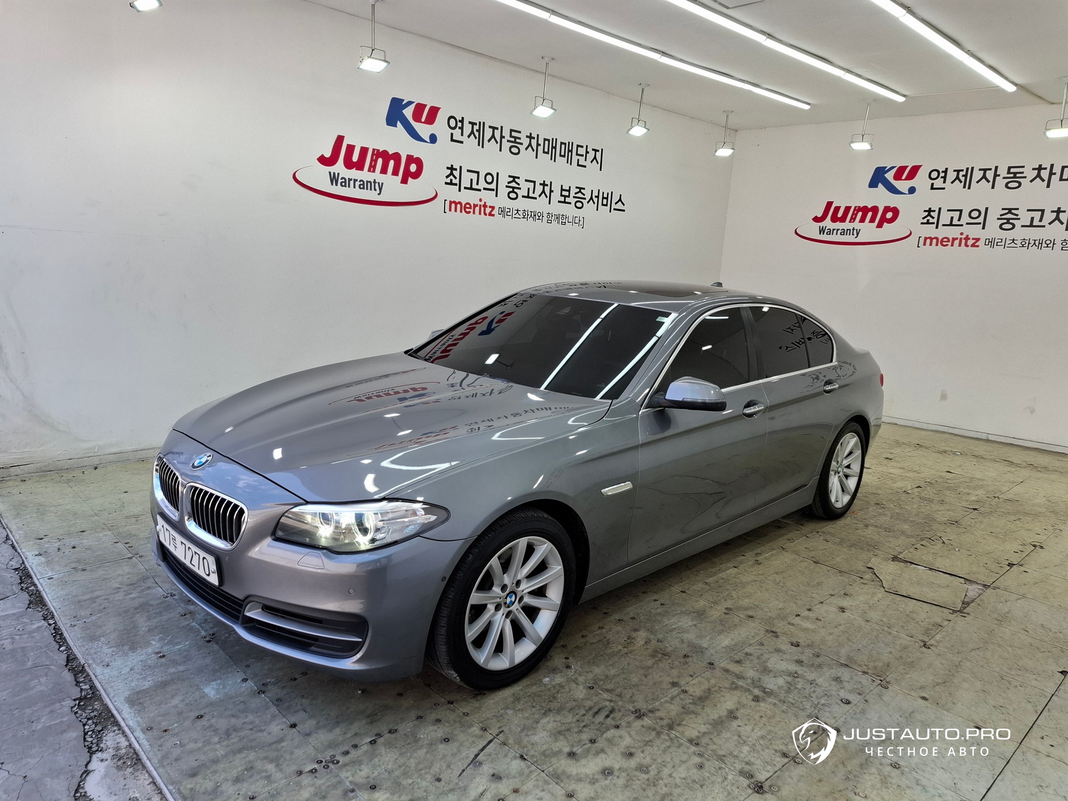 Автомобиль BMW 5-Series